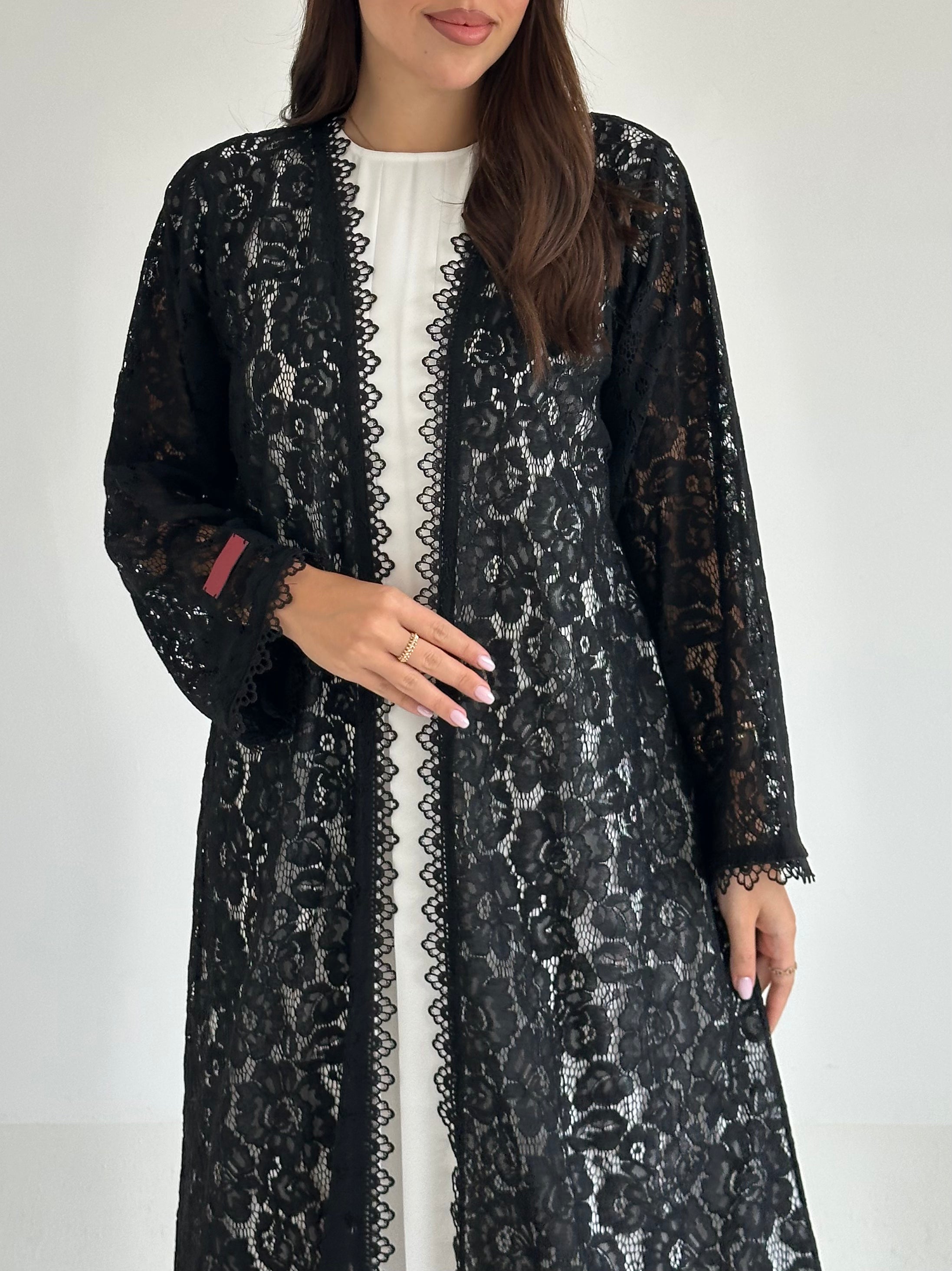 C 2592 Black Floral Dantel Abaya