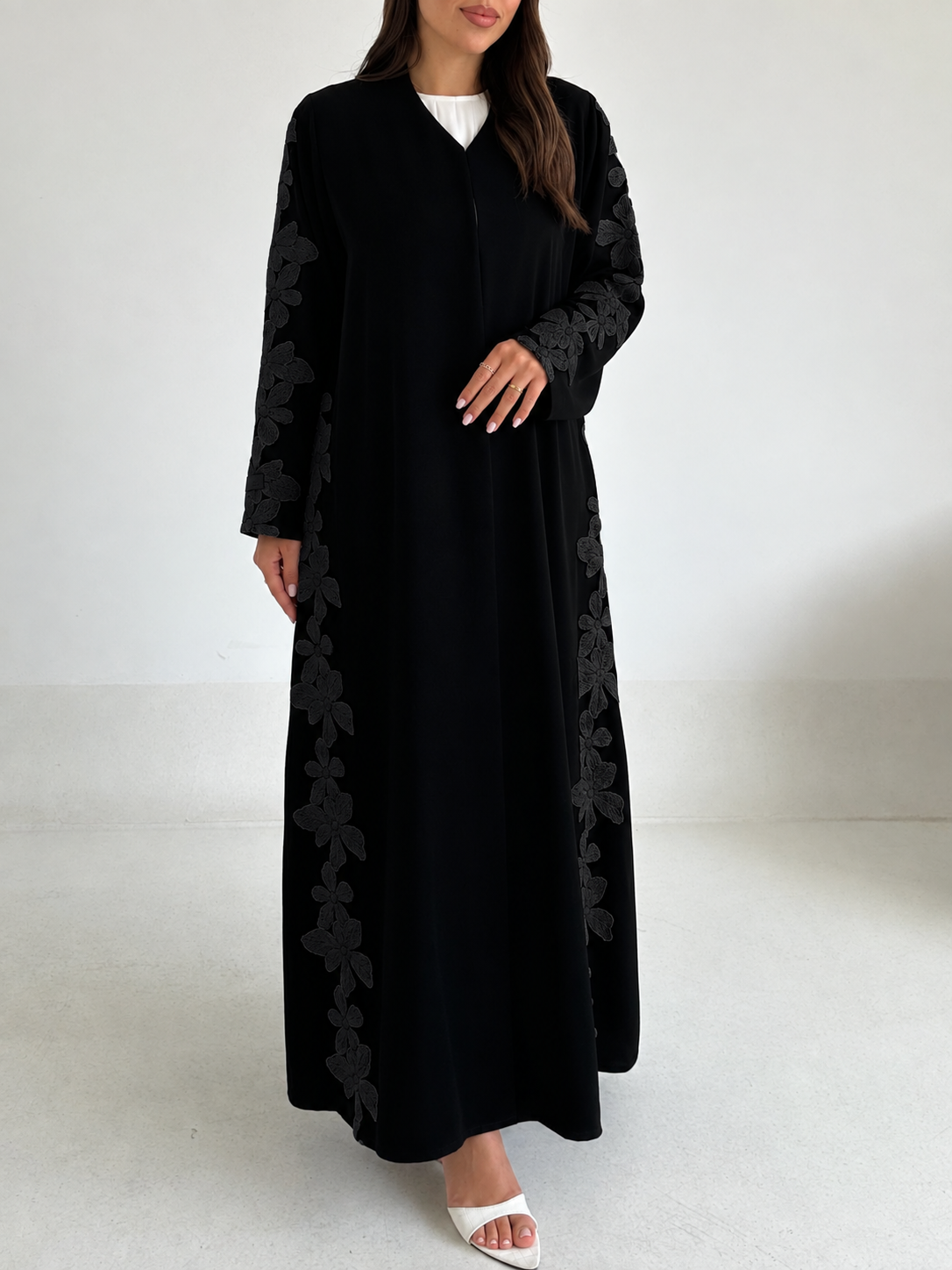 C 2595-02 Black Embroidered Flowers Abaya