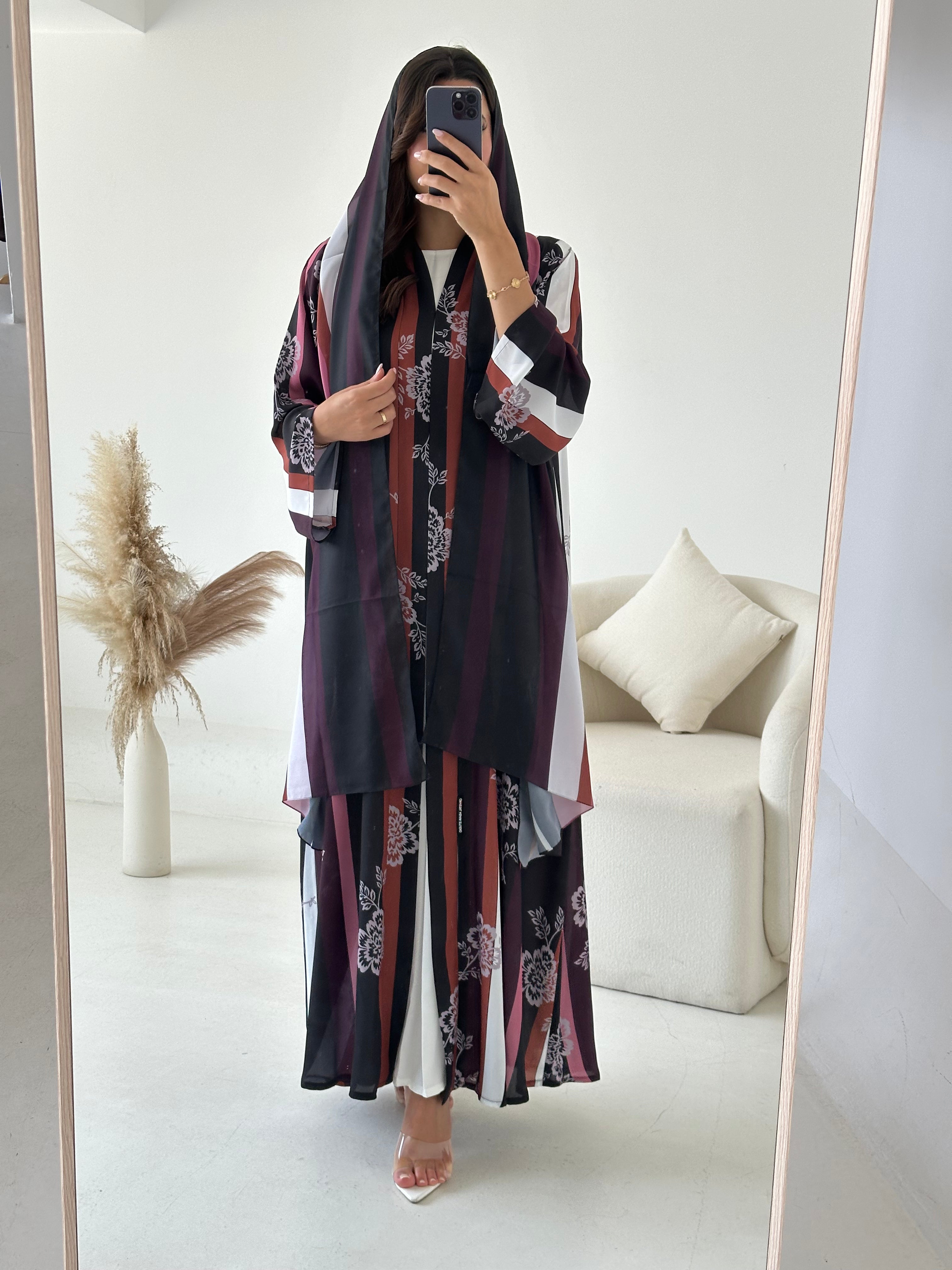 C 2620 Black Fern Printed Abaya