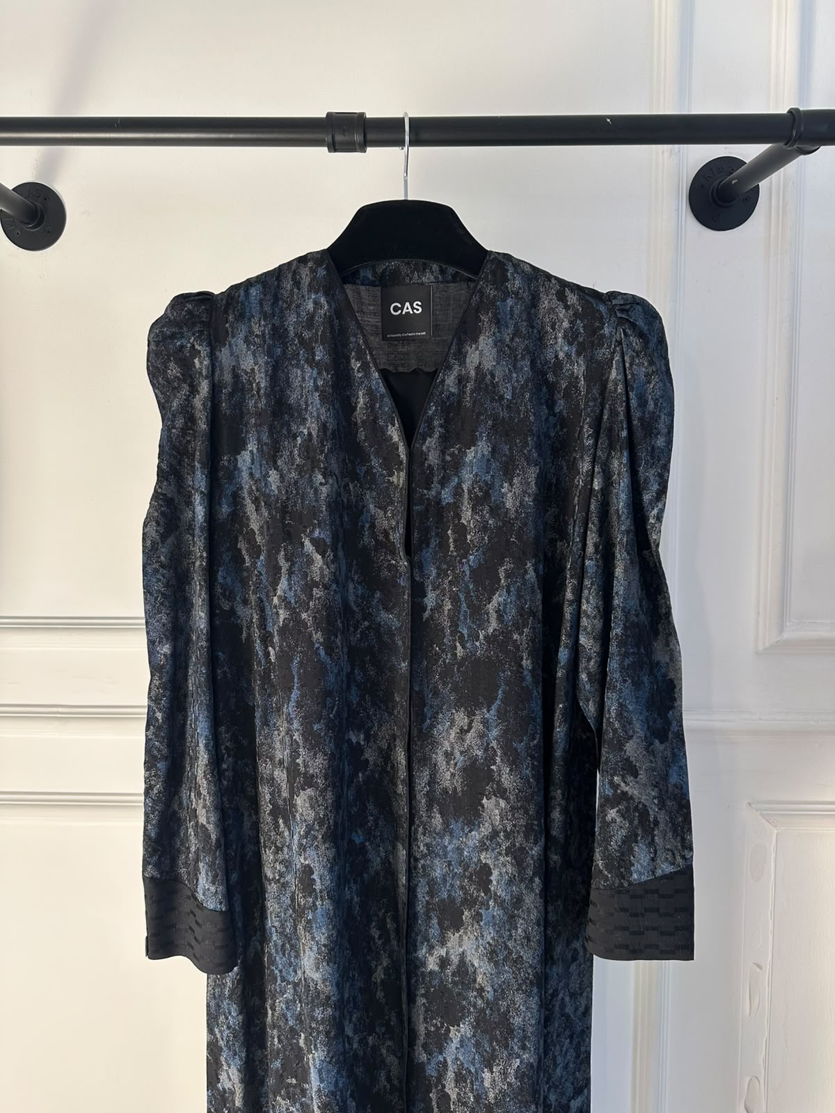C 2626-02 Black Blue Swirl Abaya