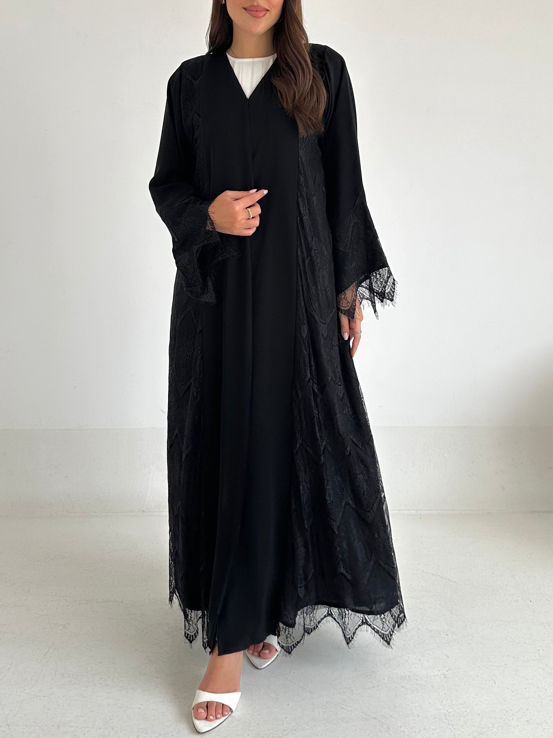 C 2635 Black Lace Abaya