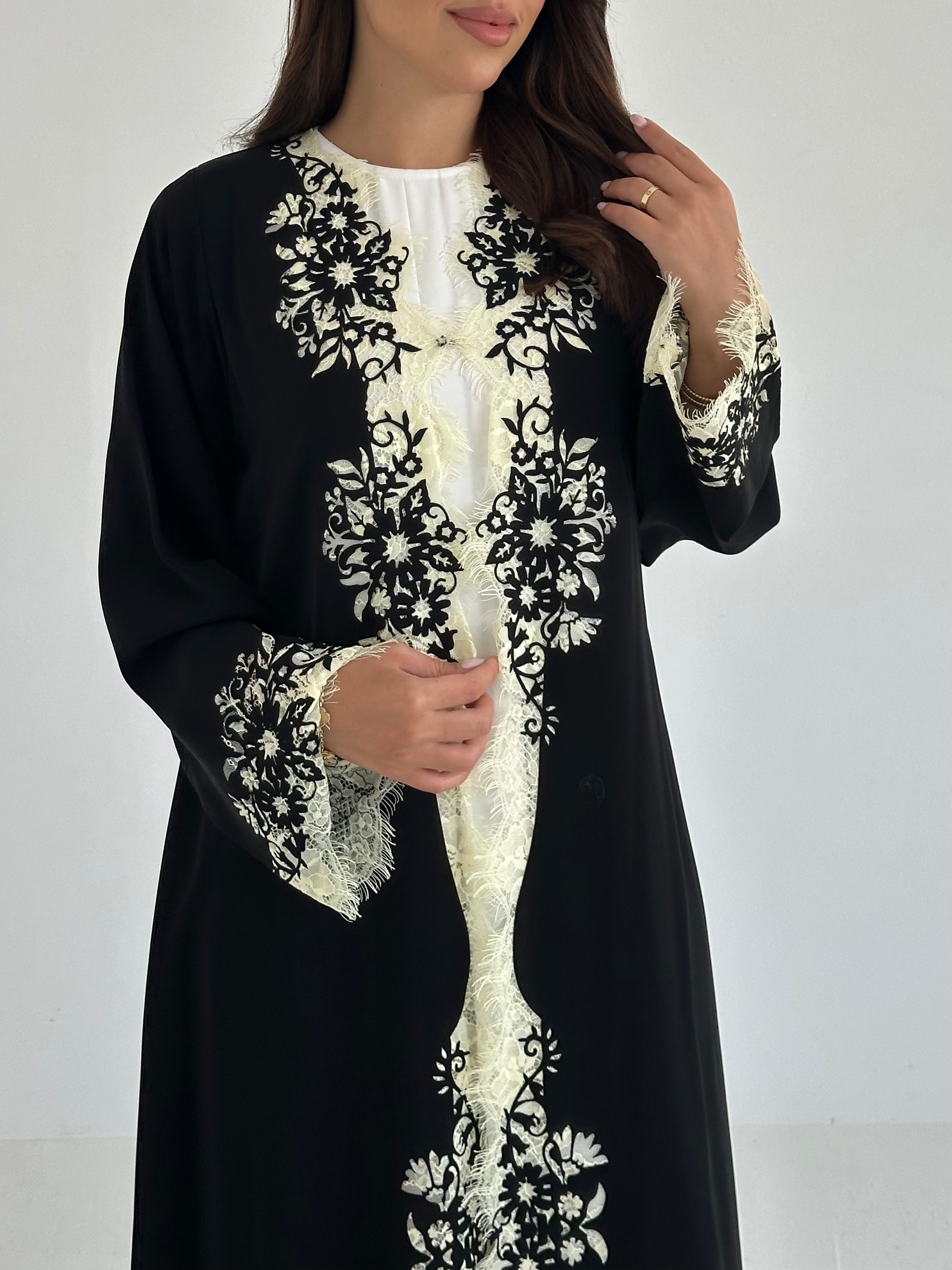 C 2642 Black Dantel Abaya