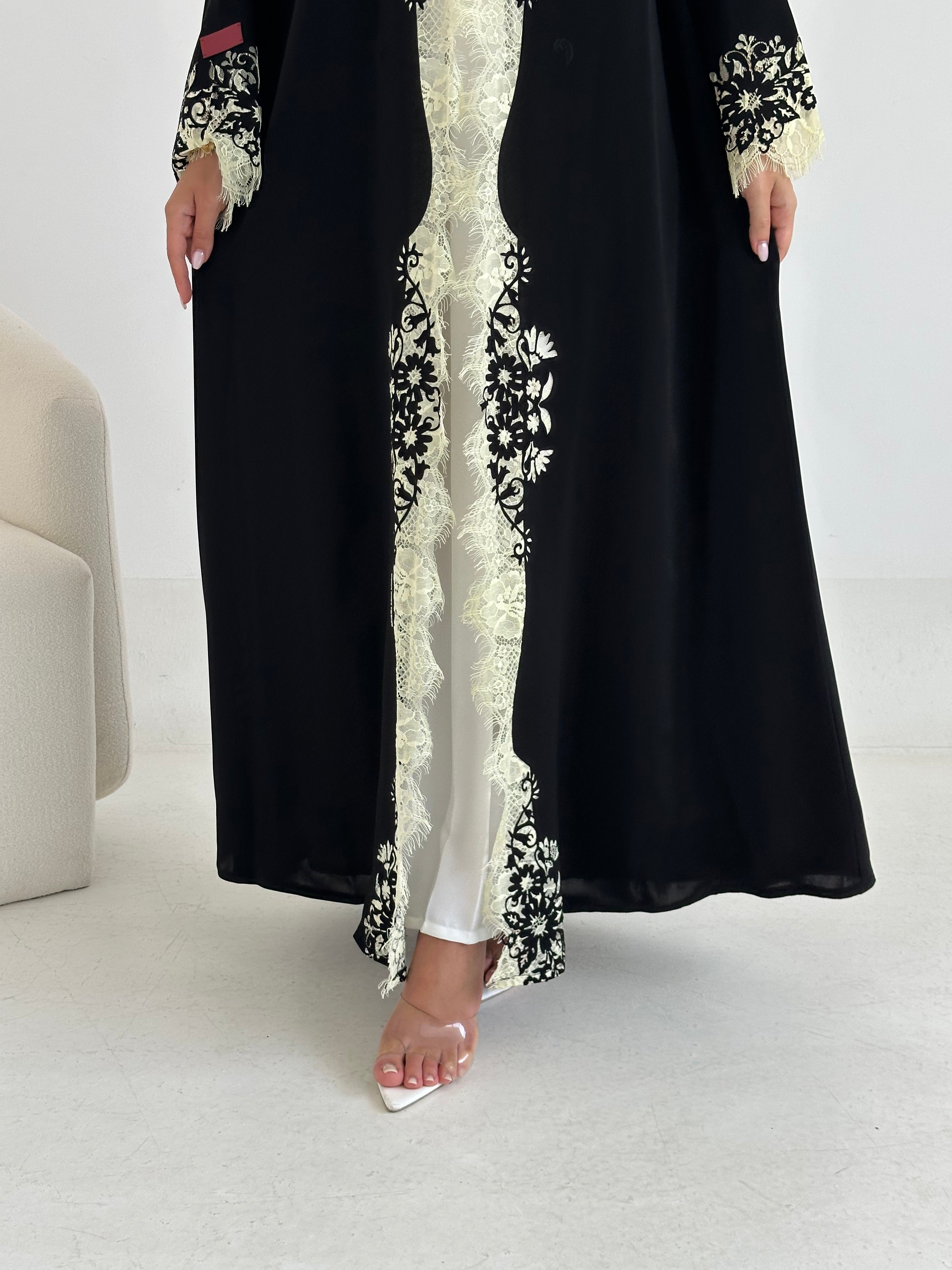 C 2642 Black Dantel Abaya