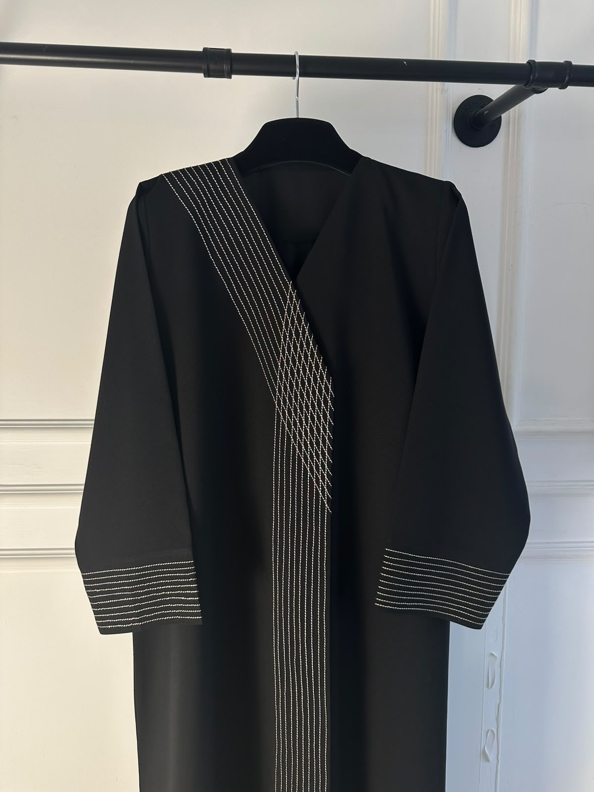 C 2712 Black Striped Abaya