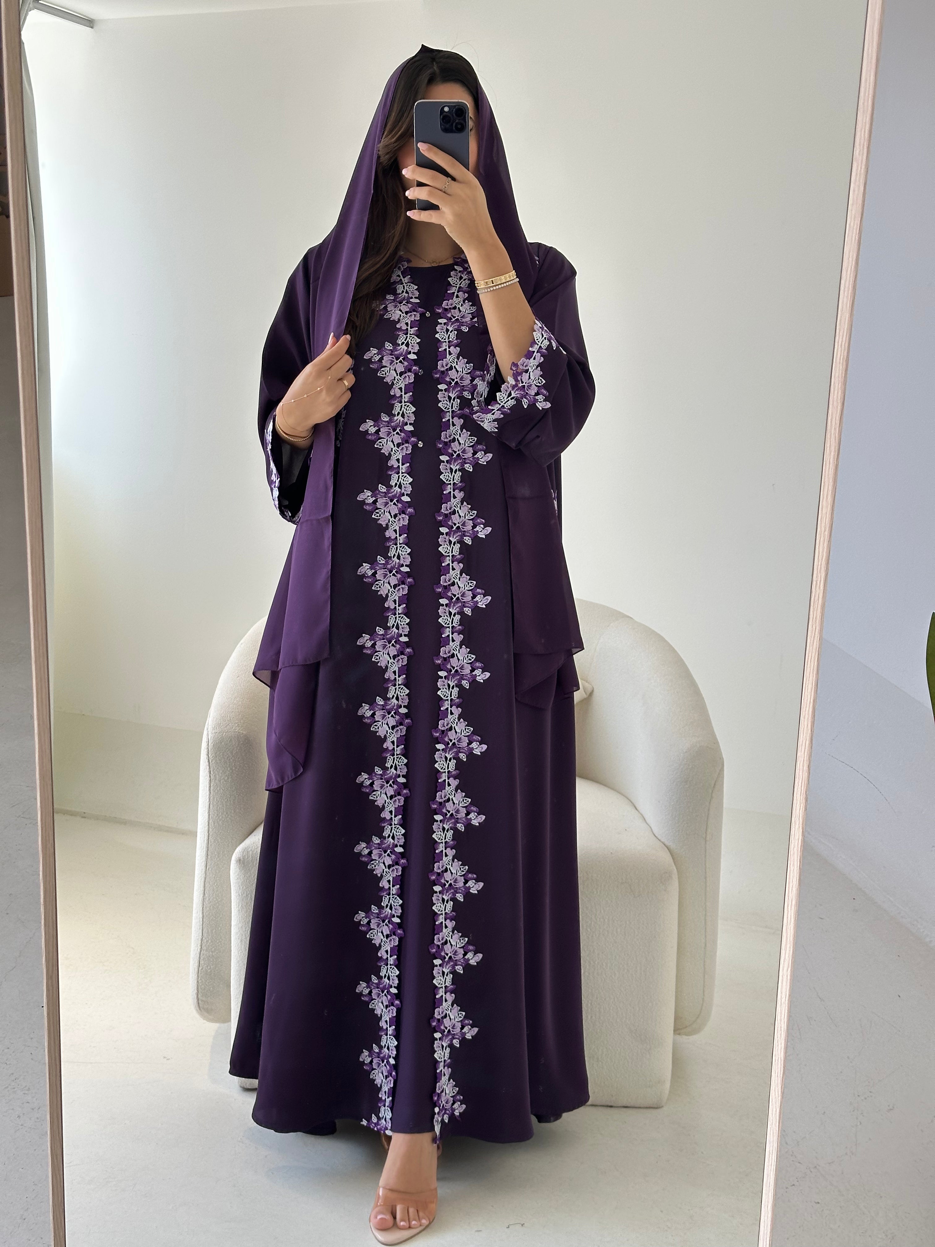 C 2735-01 Mystic Plum Lace Abaya