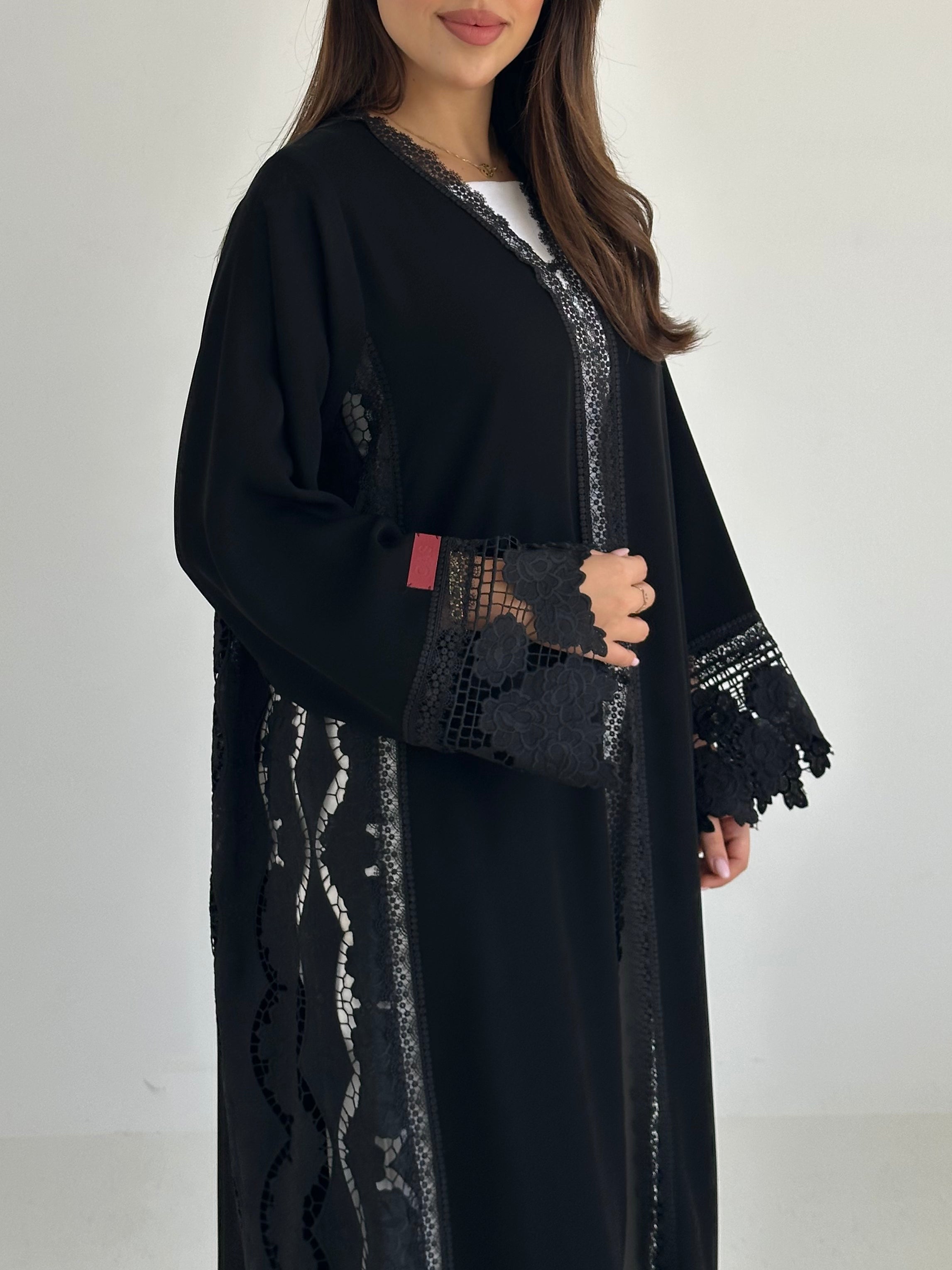 C 2747 Black Floral Dantel Abaya