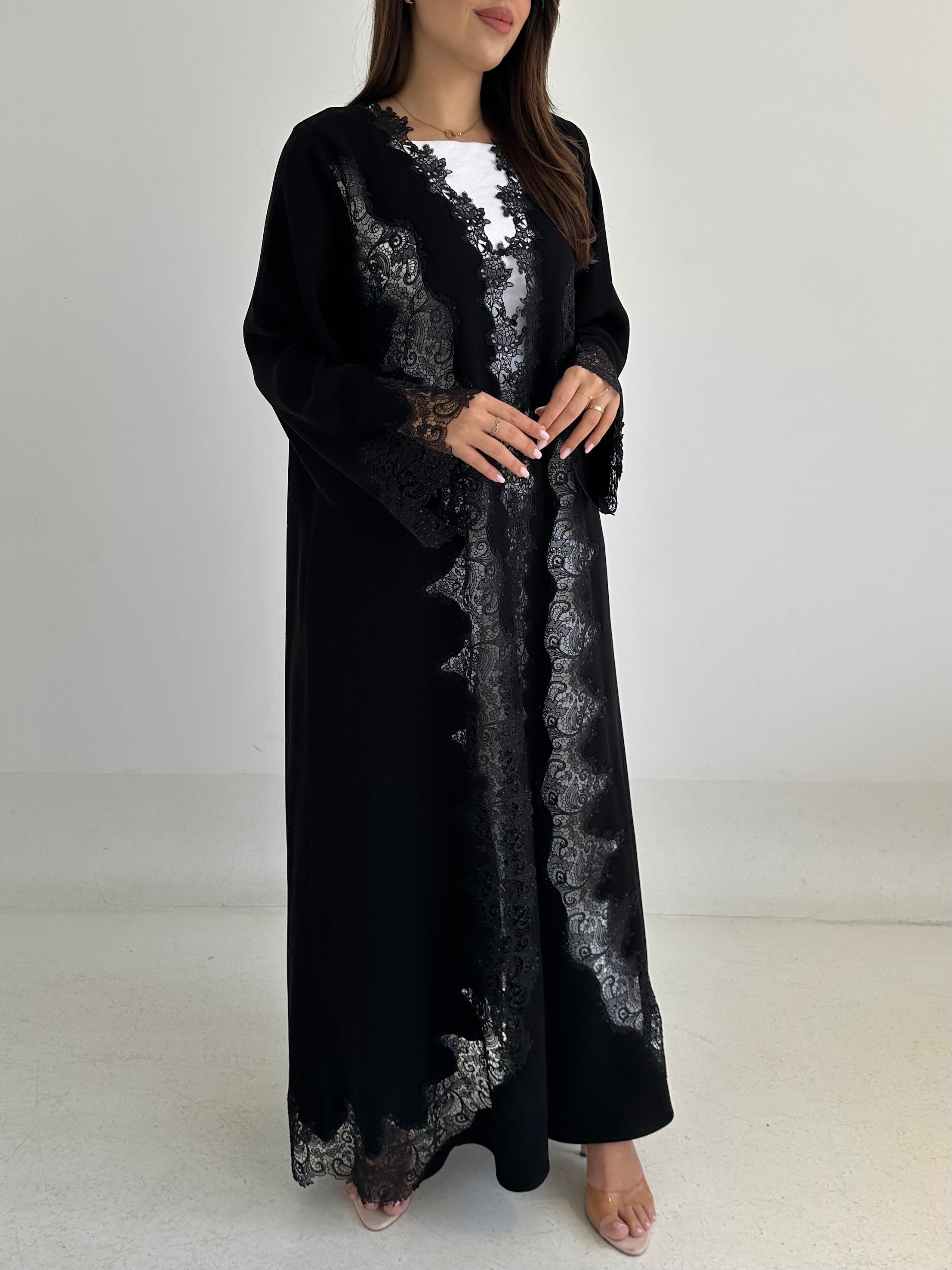C 2762 Black Crystal Dantel Abaya