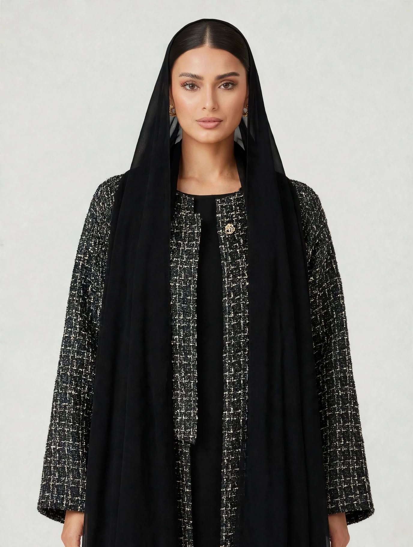 C 2810-02 Black & White tweed Abaya