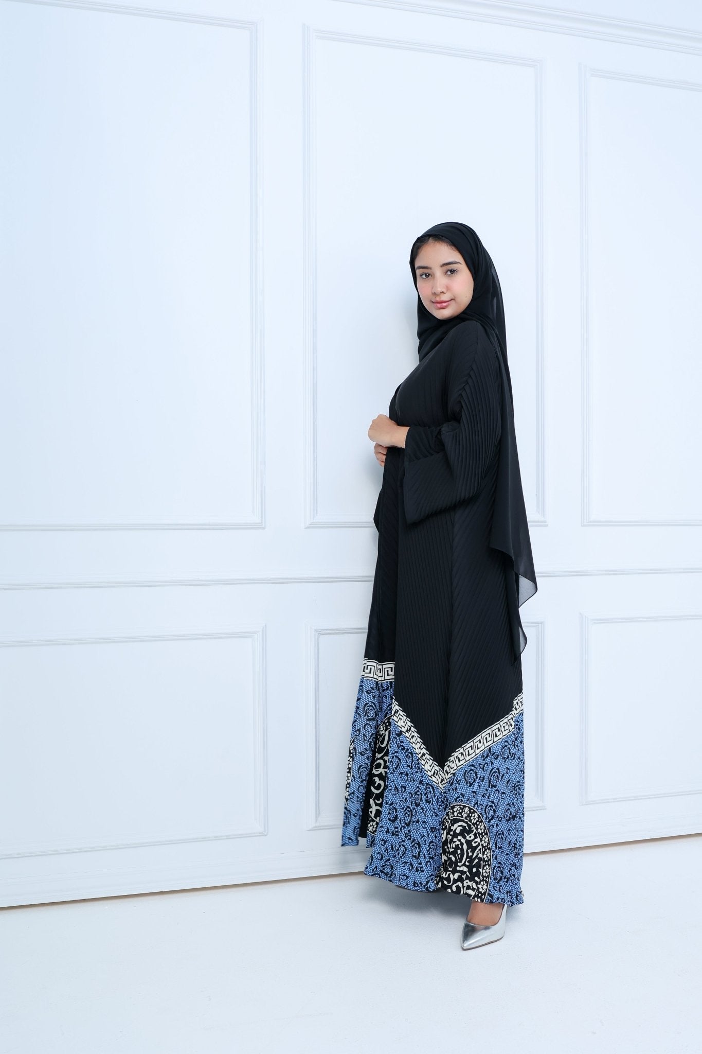 C - 2x2 - Pleated - Black - Abaya - 05