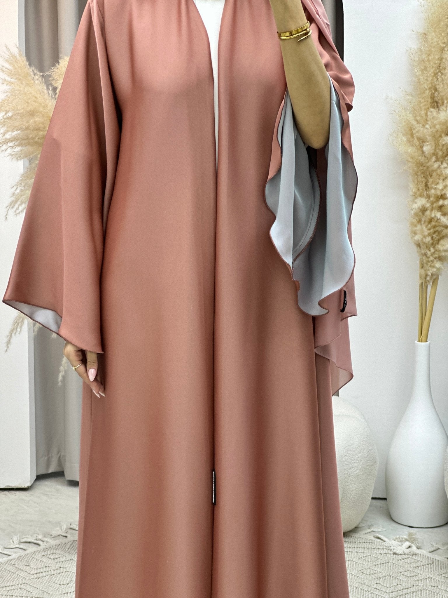 C Baby Pink Kloosh Duotone Abaya