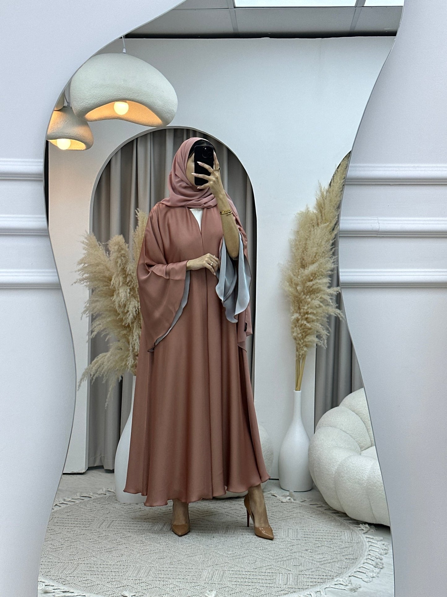 C Baby Pink Kloosh Duotone Abaya