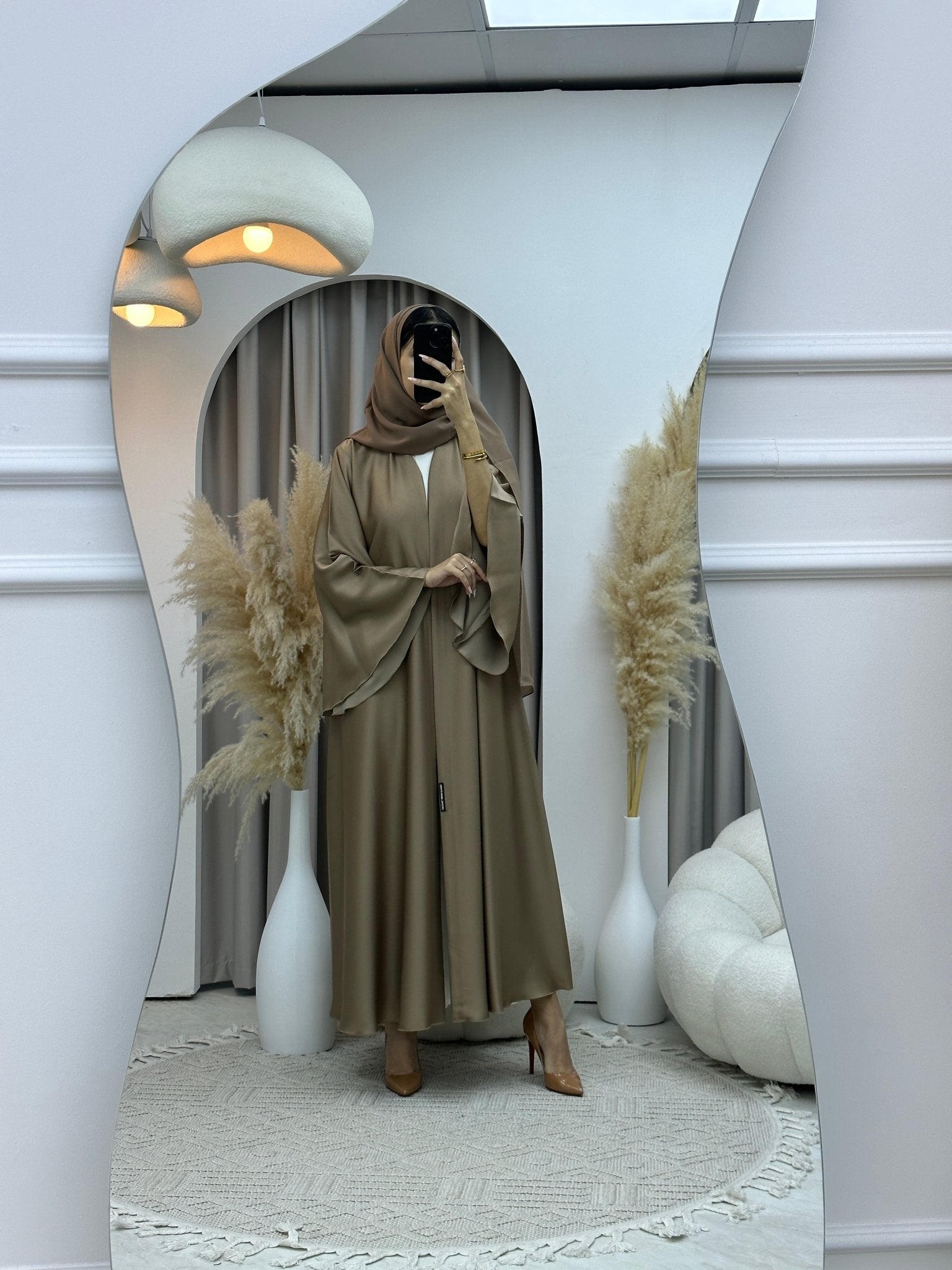 C Beige Kloosh Duotone Abaya