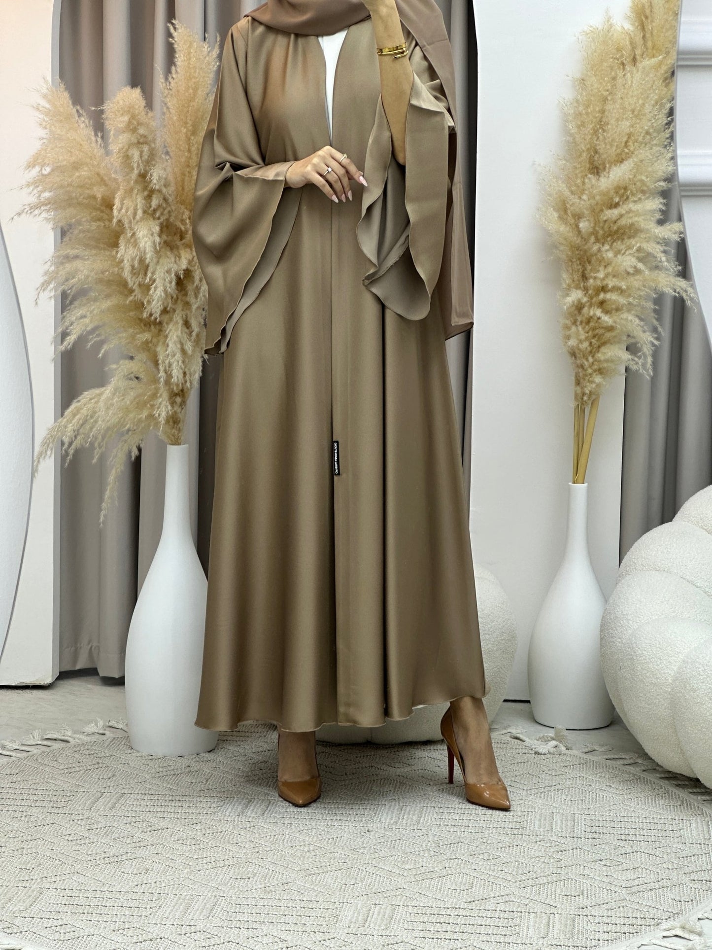 C Beige Kloosh Duotone Abaya