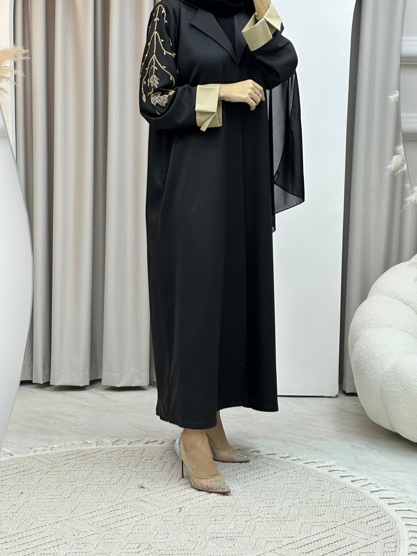 C Black Beige Handwork Abaya Set