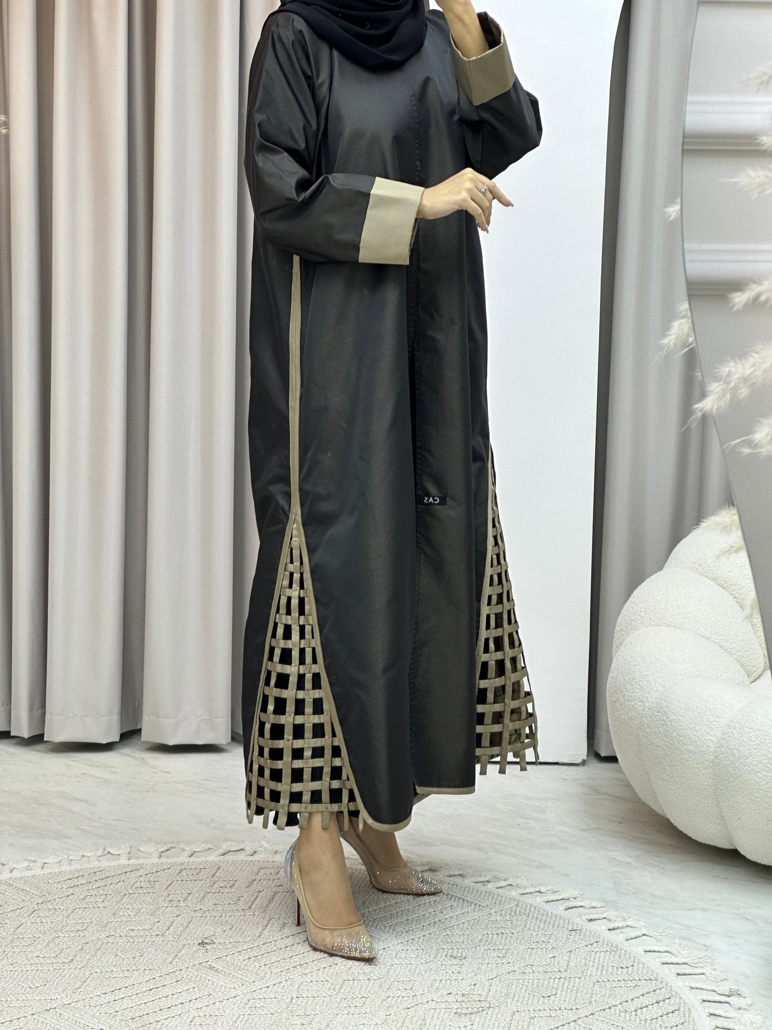 C Black Beige Mesh Panel Abaya Set