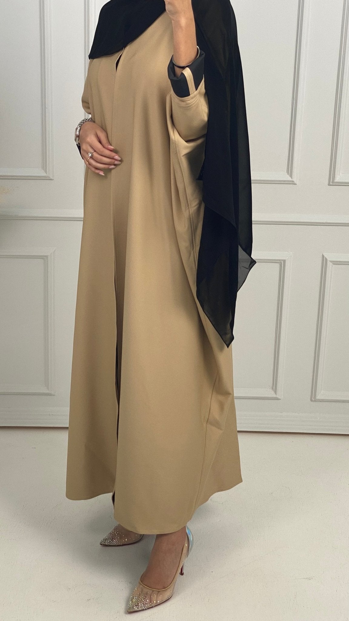 C Black Beige Reversible Abaya