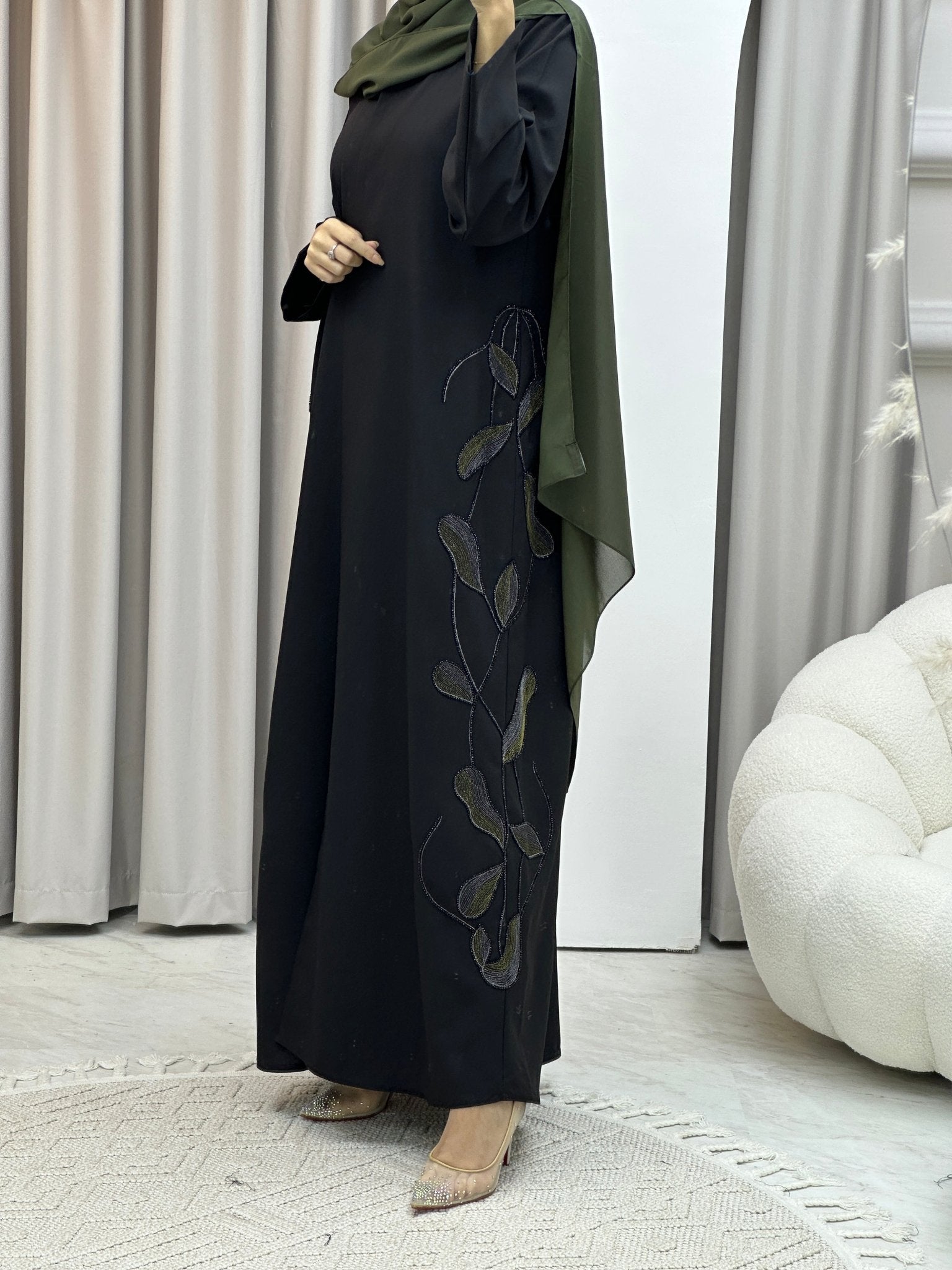 C Black Green Handwork Abaya Set