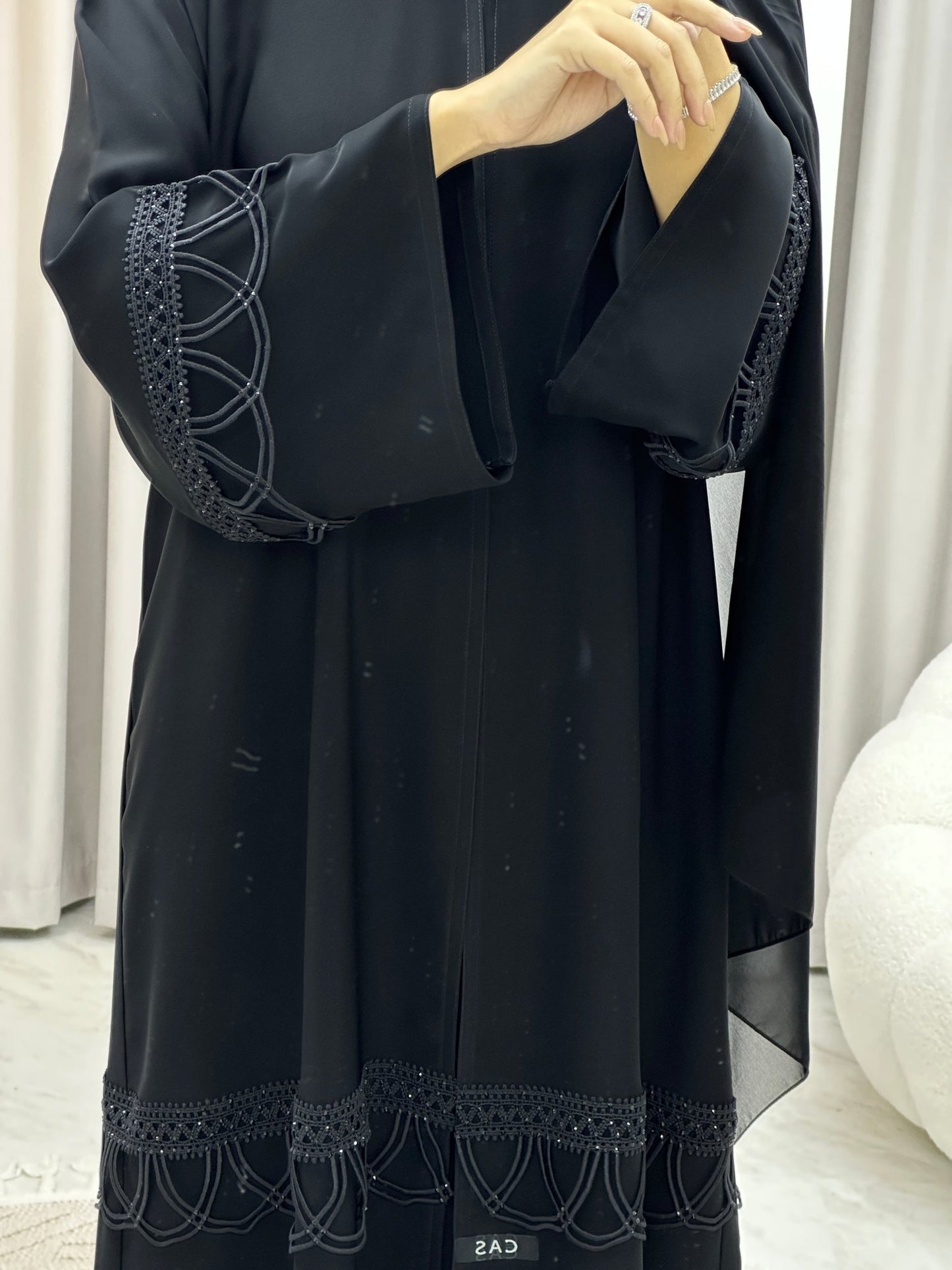 C Black Scallops Lace Abaya Set