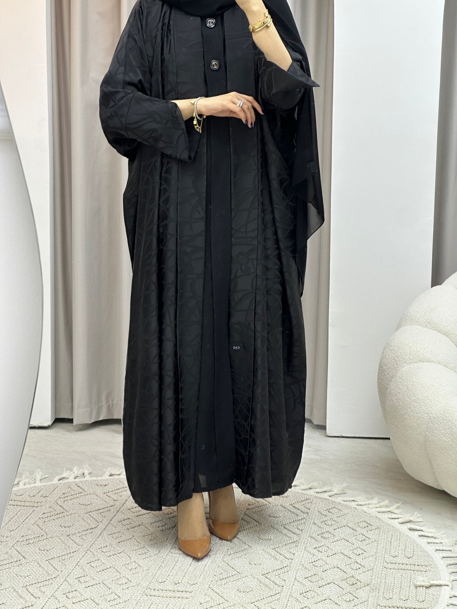 C Black Swirl Bisht Abaya