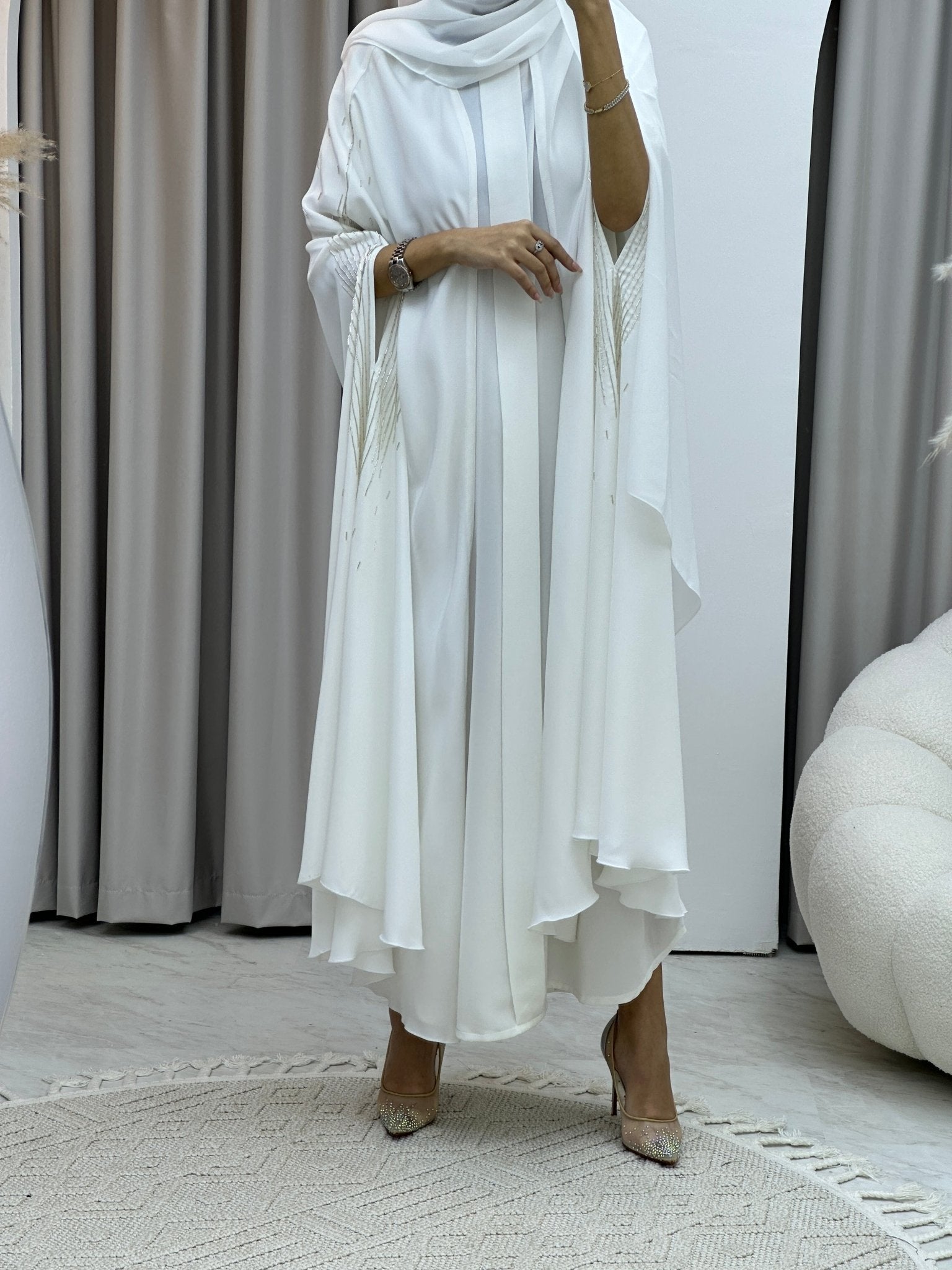 C Cape White Abaya