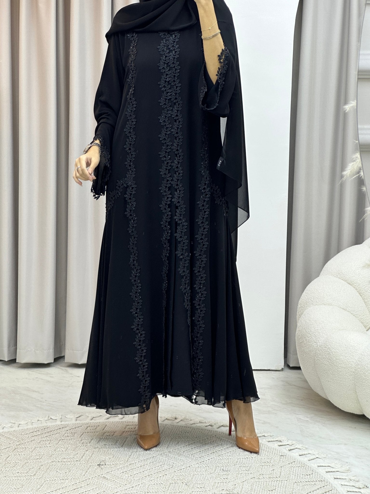 C Classic Black Lace Abaya Set