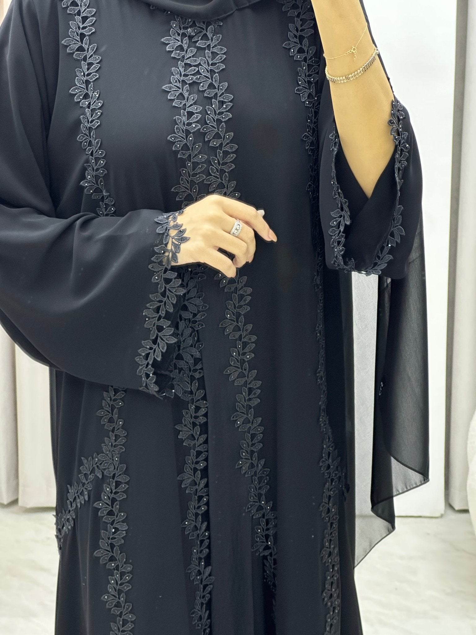 C Classic Black Lace Abaya Set