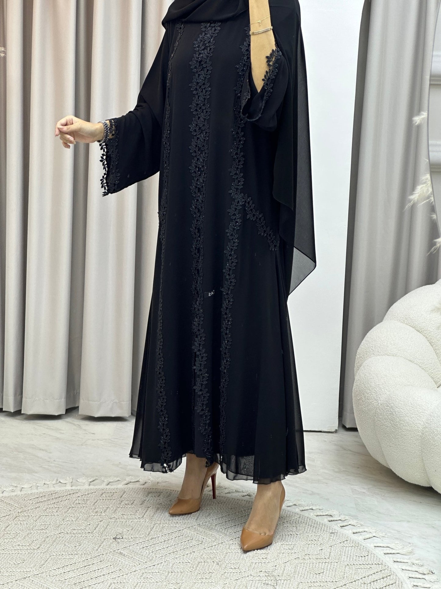 C Classic Black Lace Abaya Set