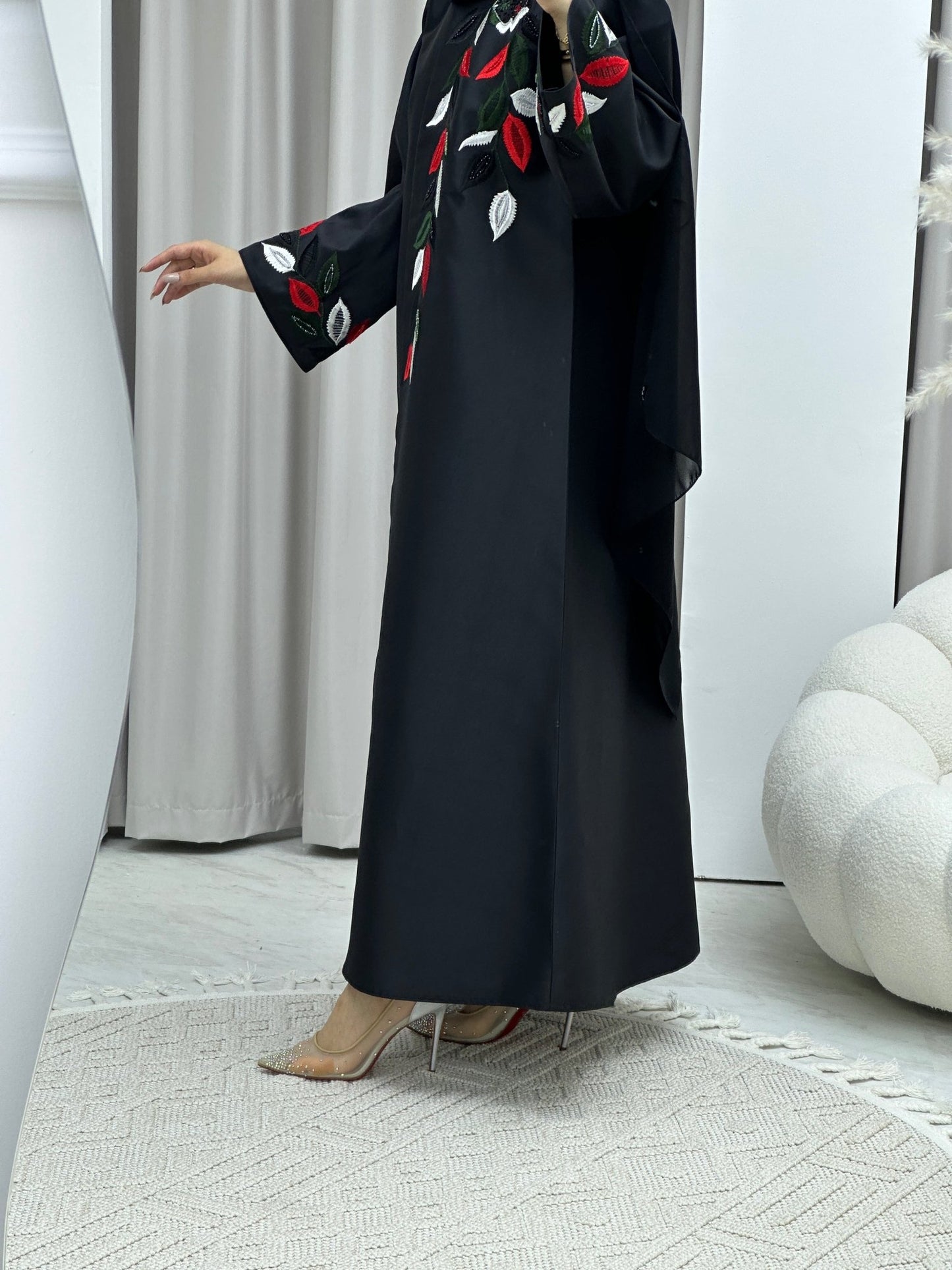 C Emirati National Day Abaya Set 02