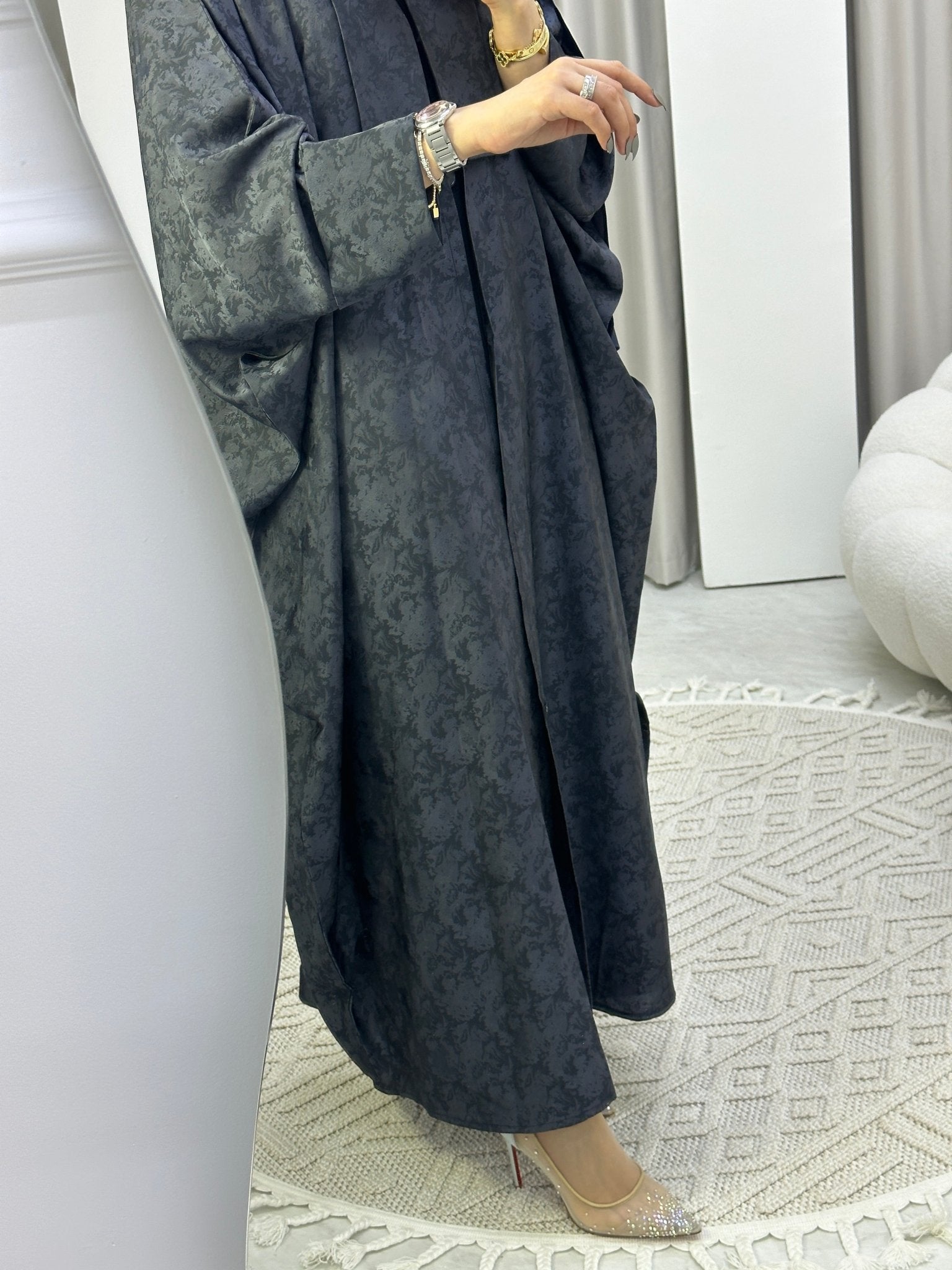 C Floral Navy Blue Bisht Abaya