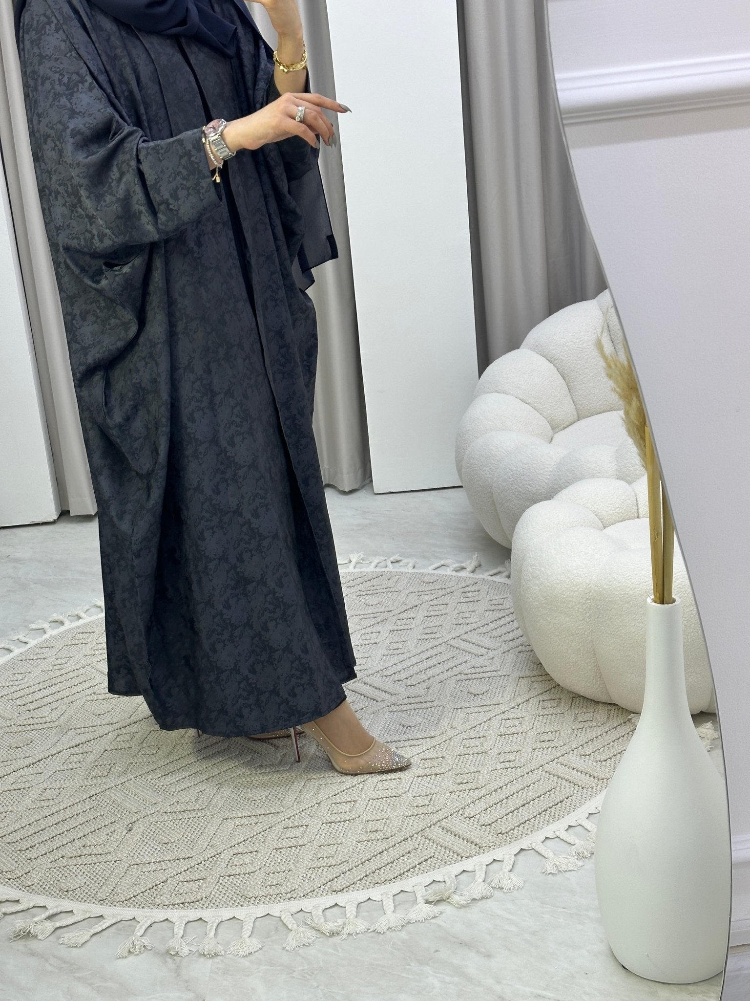 C Floral Navy Blue Bisht Abaya