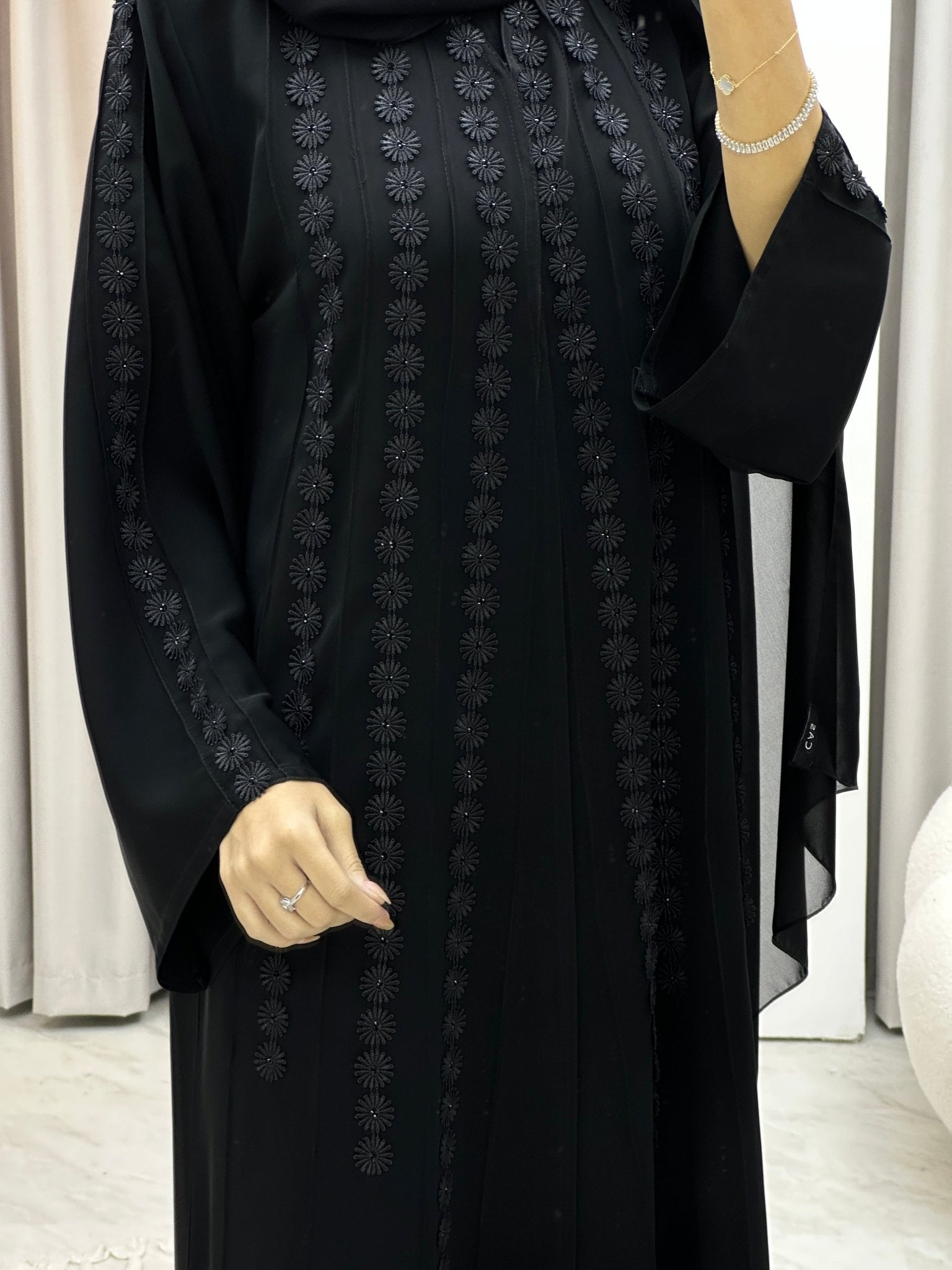 C Floral Panel Crepe Abaya Set