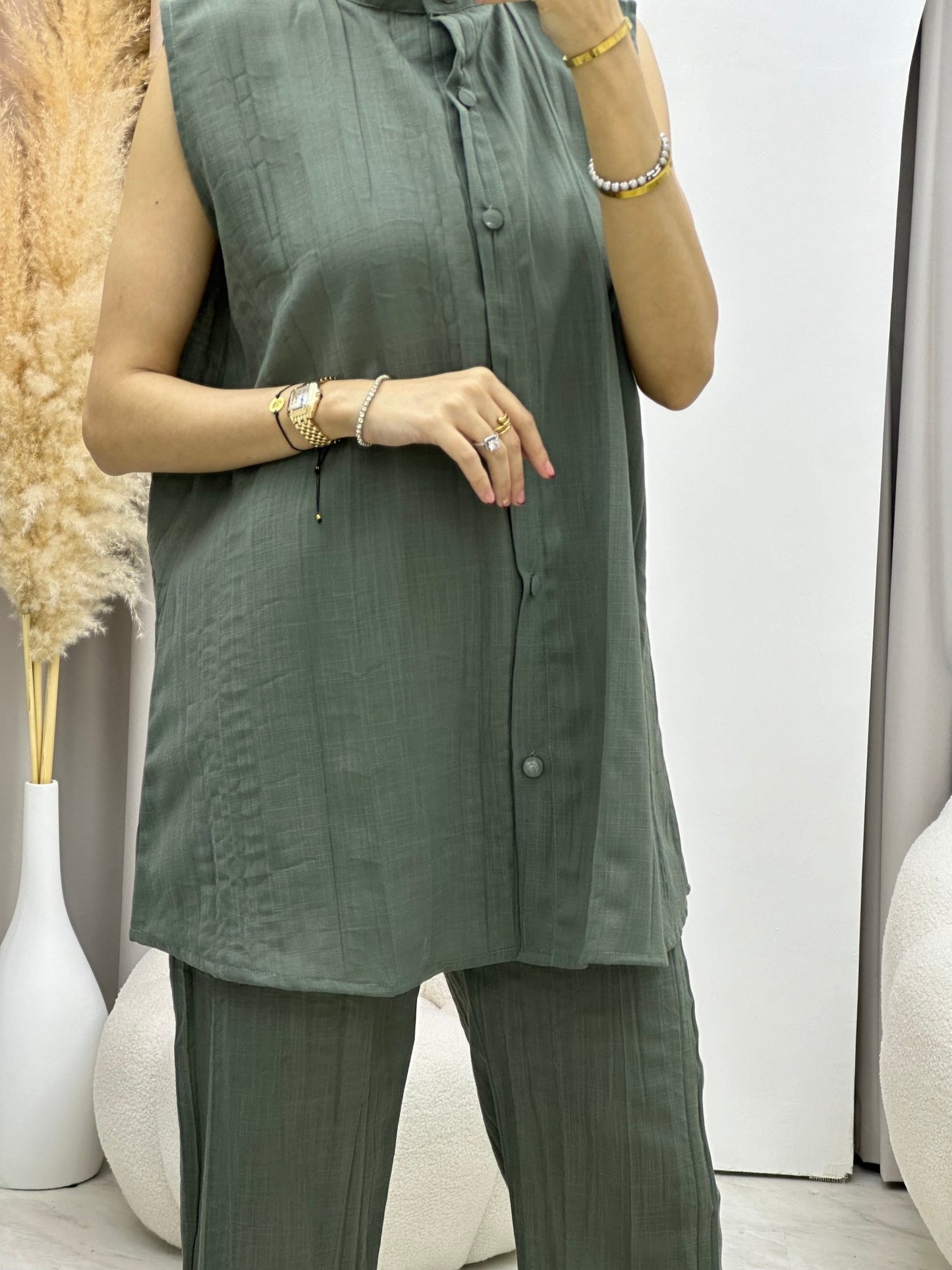 C Green Pleated Linen Inner Set