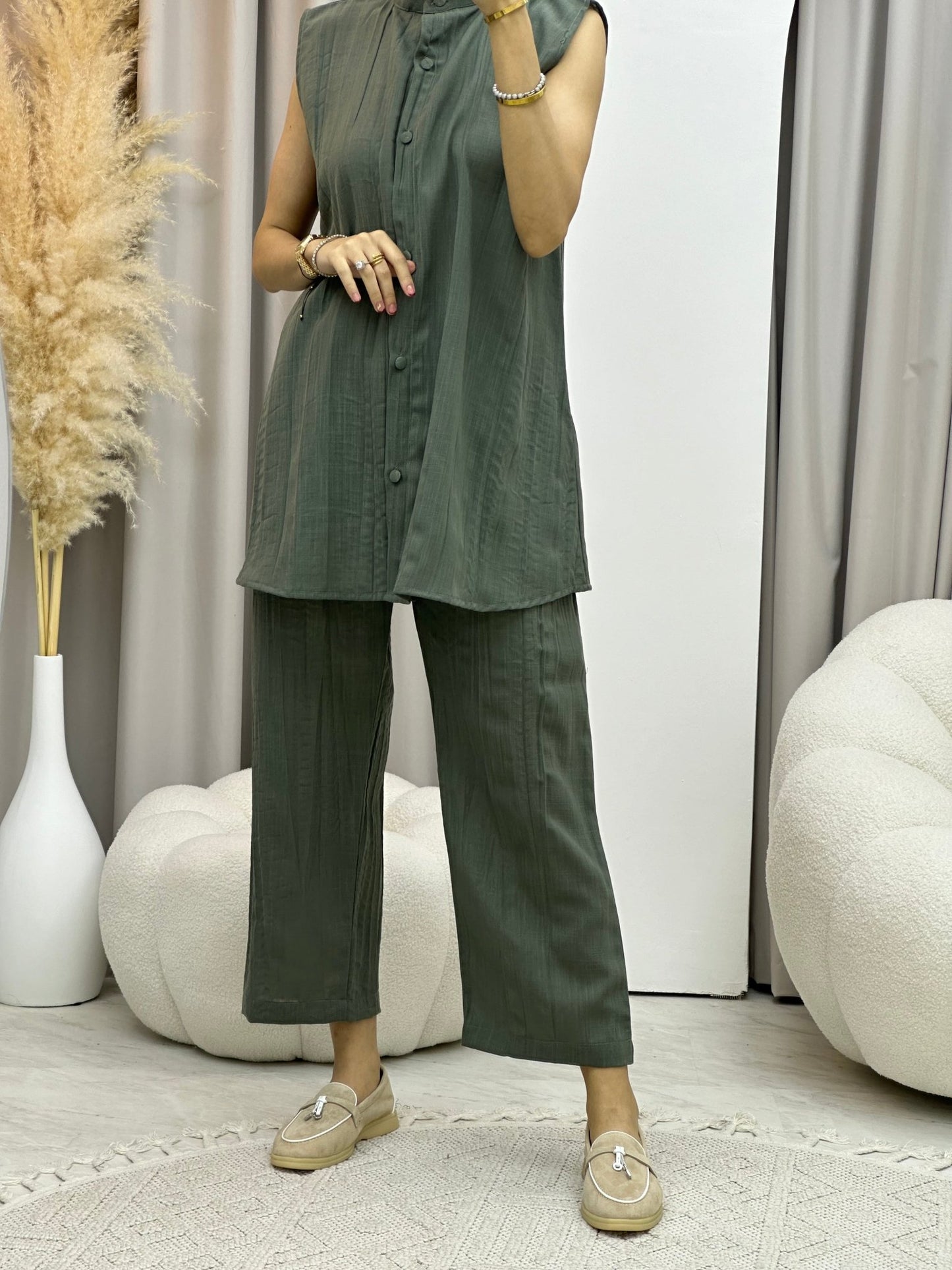 C Green Pleated Linen Inner Set