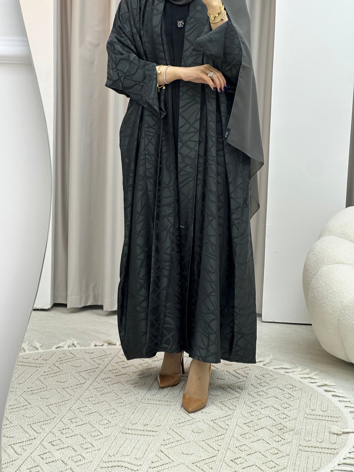 C Grey Swirl Bisht Abaya