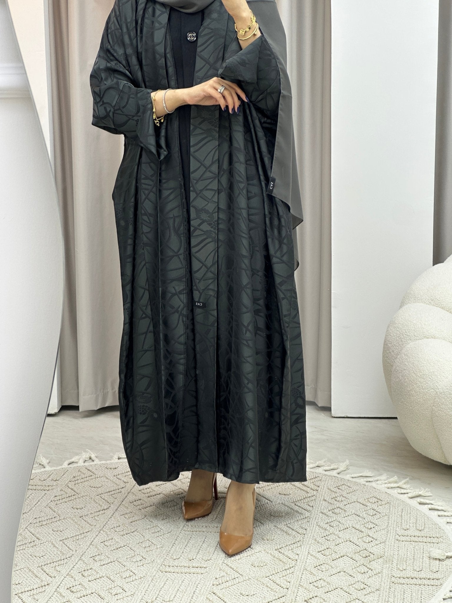 C Grey Swirl Bisht Abaya