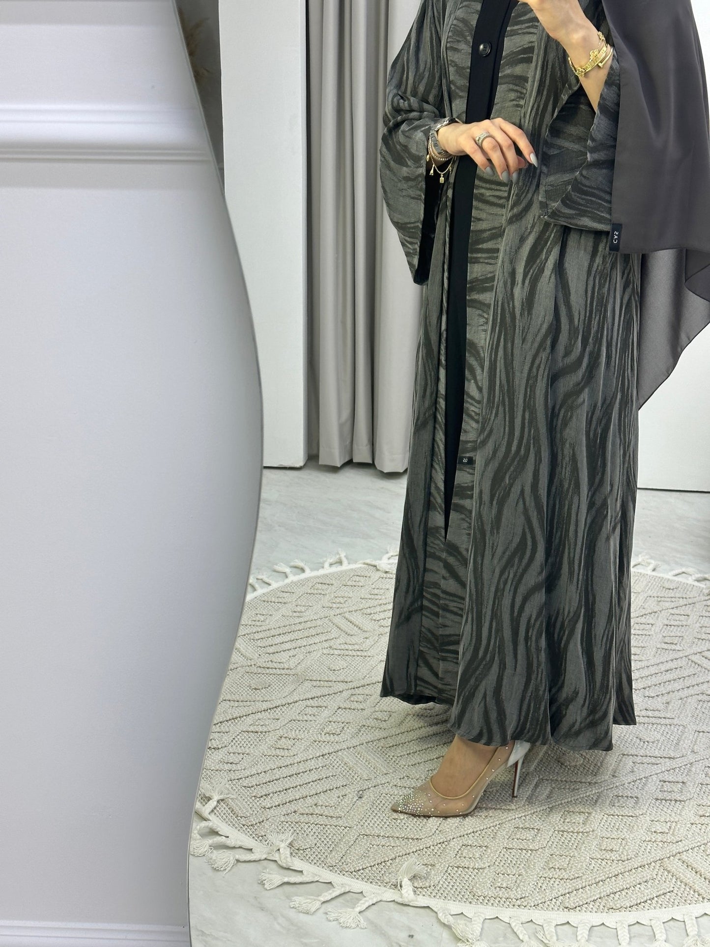 C Grey Swirl Premium Abaya