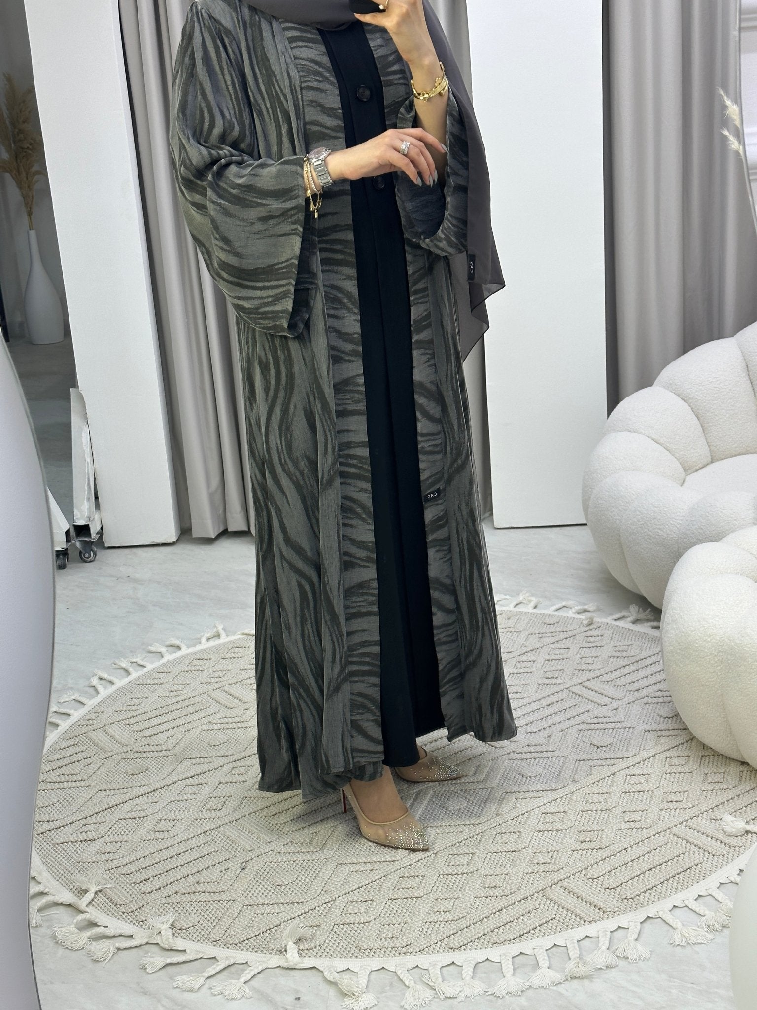 C Grey Swirl Premium Abaya