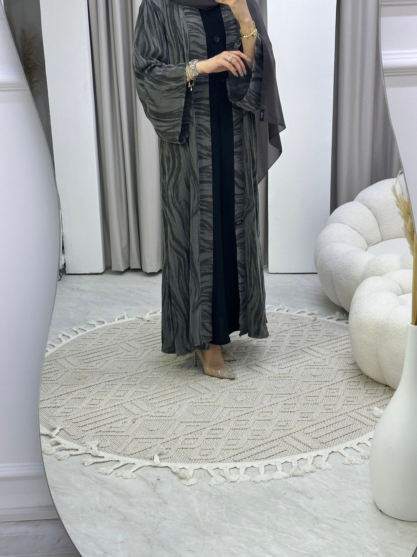 C Grey Swirl Premium Abaya