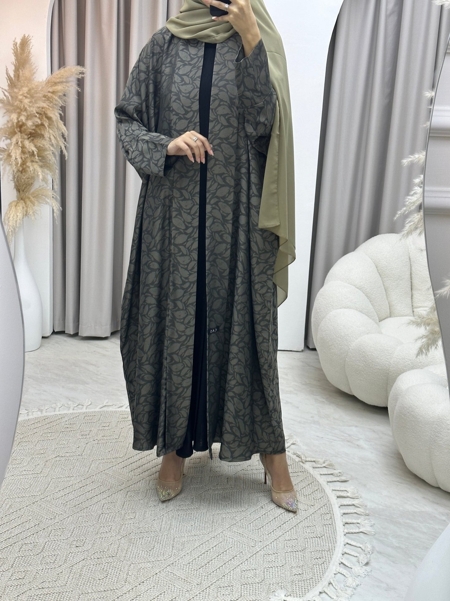 C Leaf Print Beige Bisht Abaya