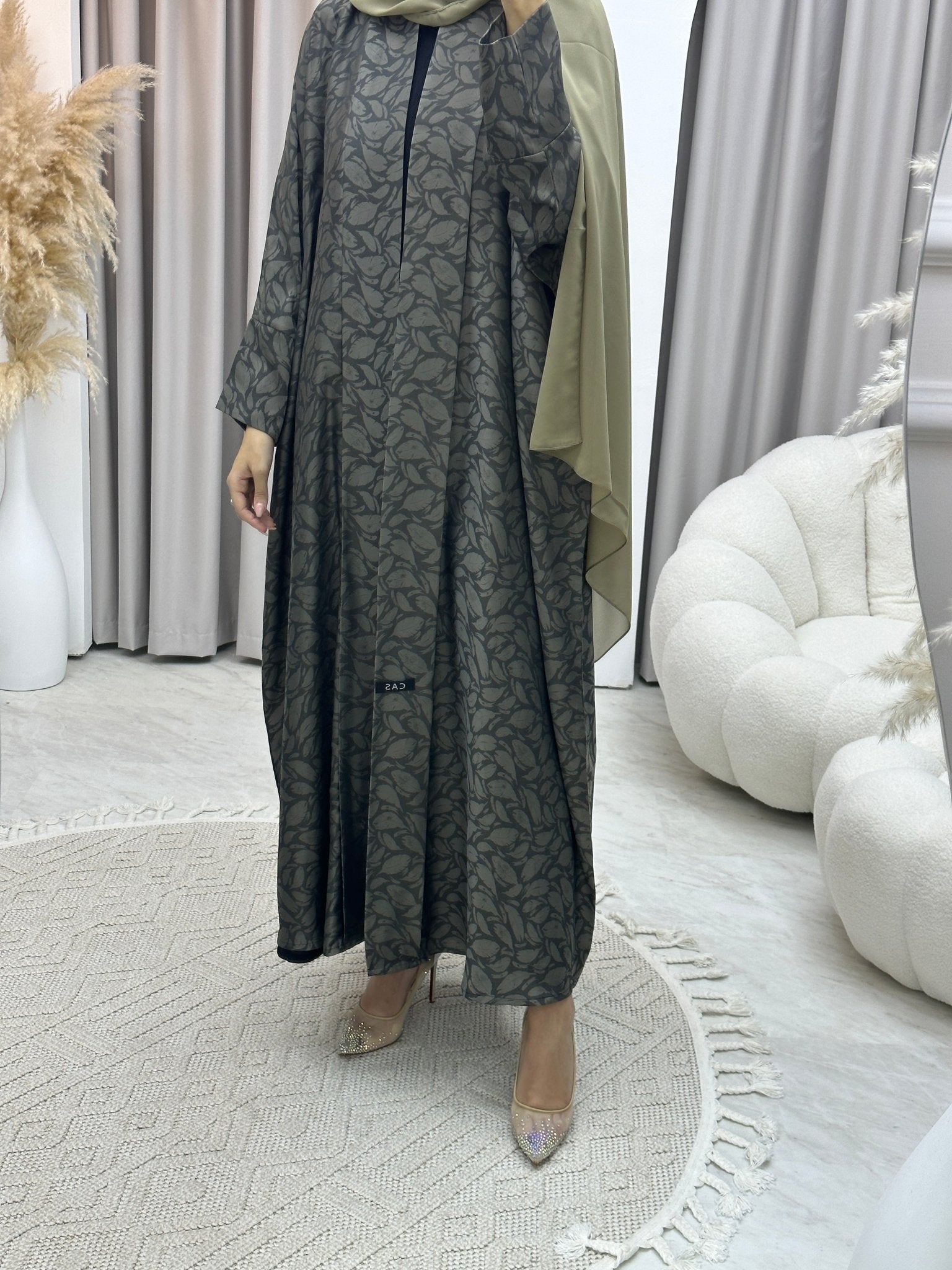 C Leaf Print Beige Bisht Abaya