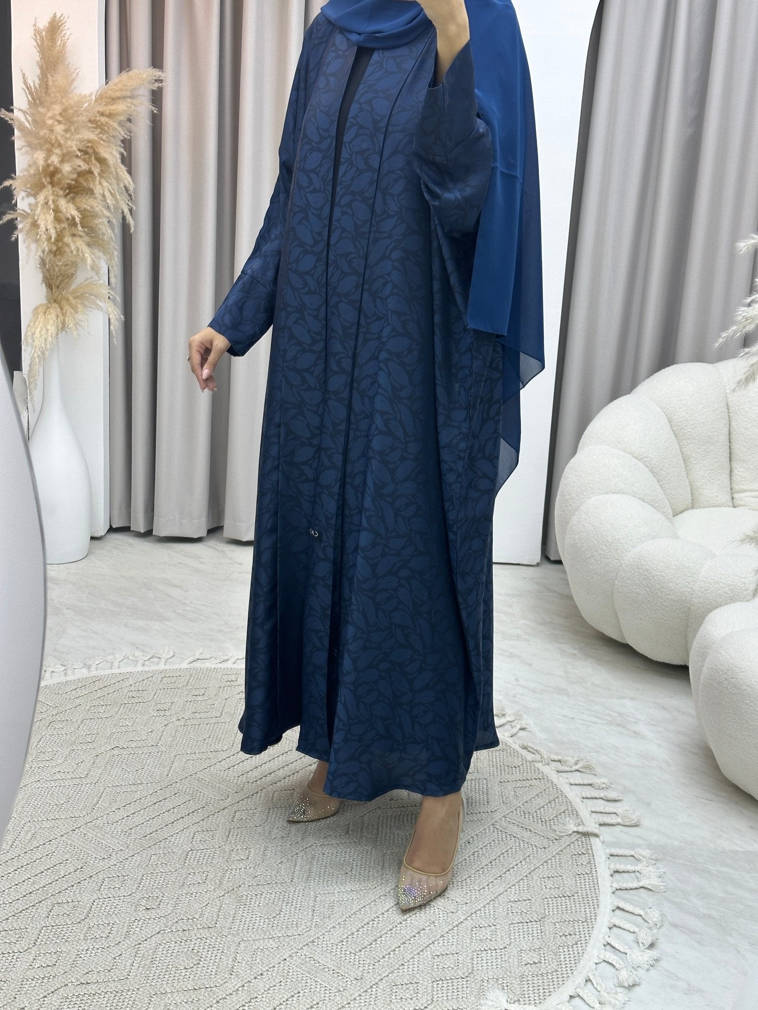 C Leaf Print Blue Bisht Abaya