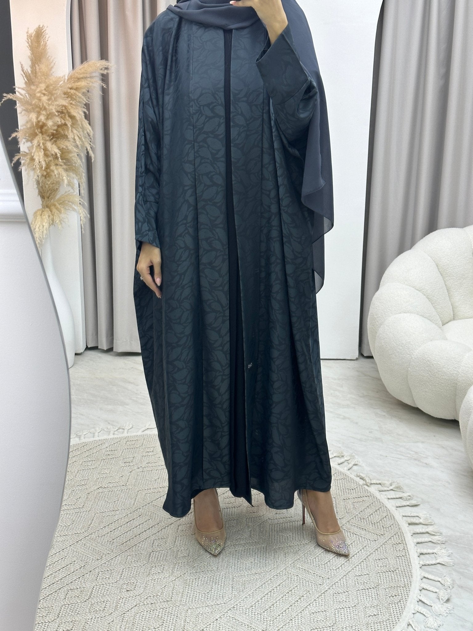 C Leaf Print Grey Bisht Abaya