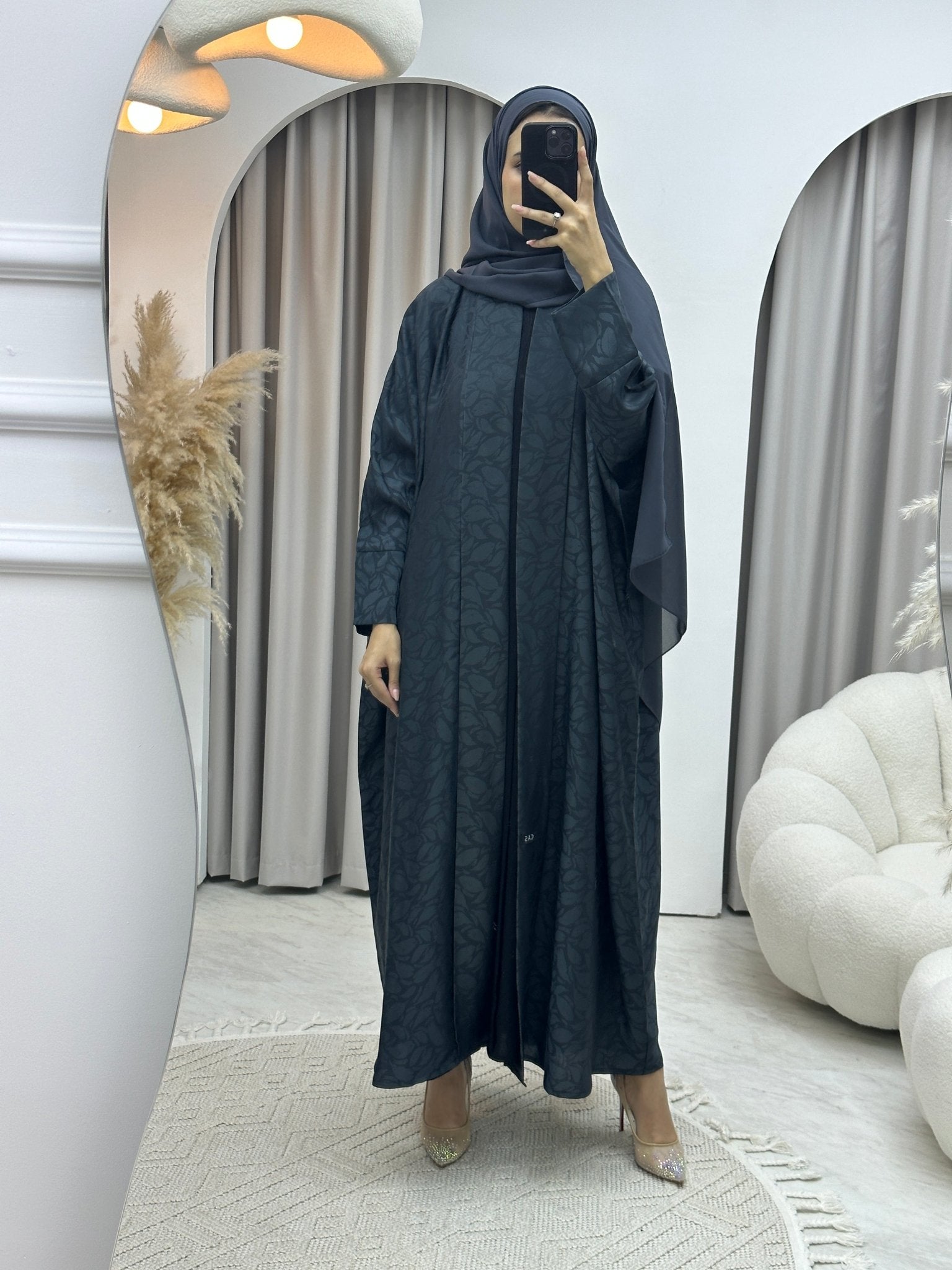 C Leaf Print Grey Bisht Abaya