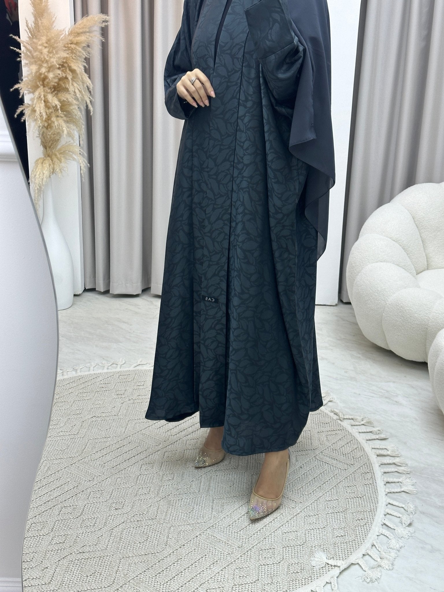 C Leaf Print Grey Bisht Abaya