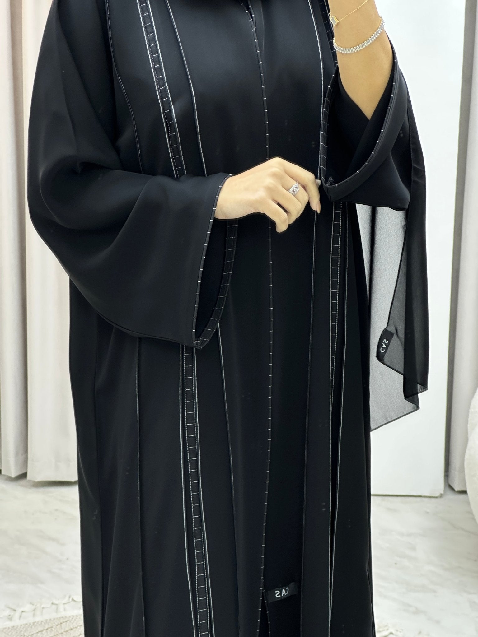 C Nada Black White Kloosh Abaya Set