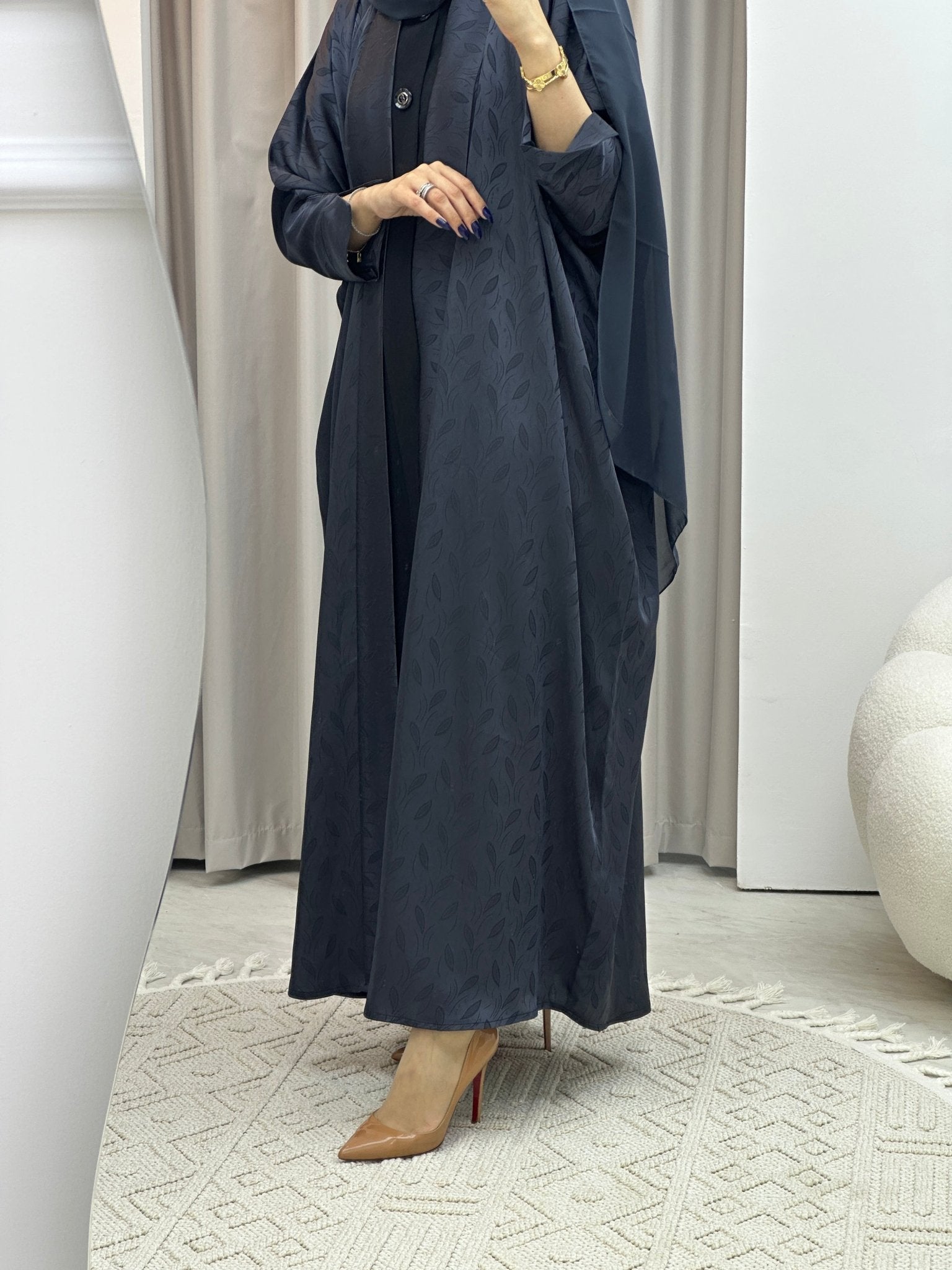 C Navy Blue Leaf Bisht Abaya