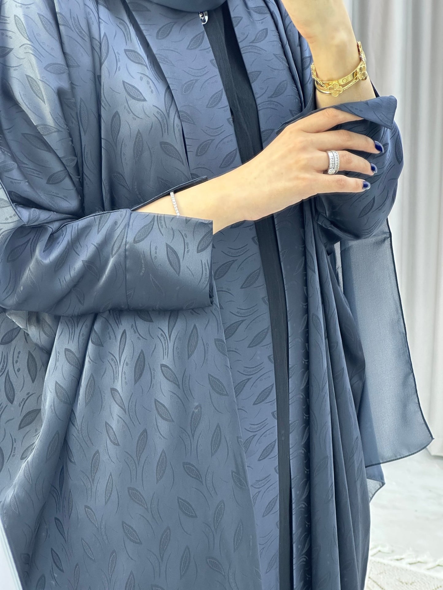 C Navy Blue Leaf Bisht Abaya