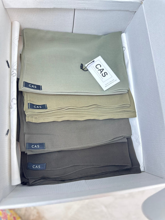 C Olive Sheila Box