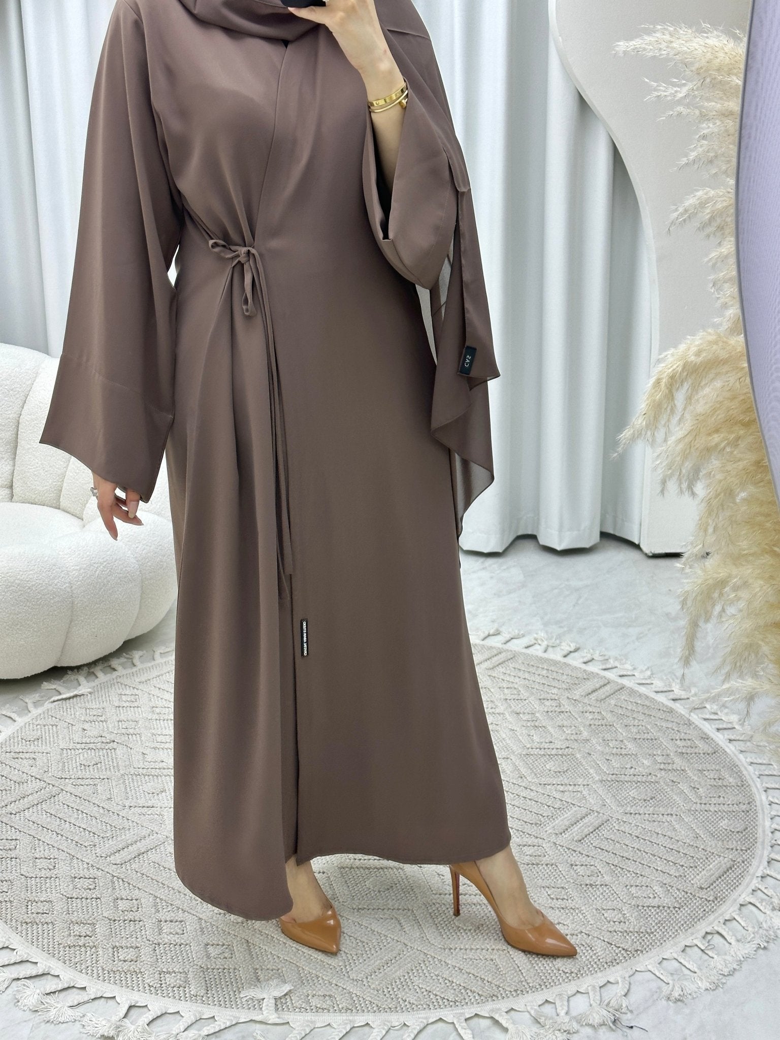 C Overlap TieKnot Brown Abaya