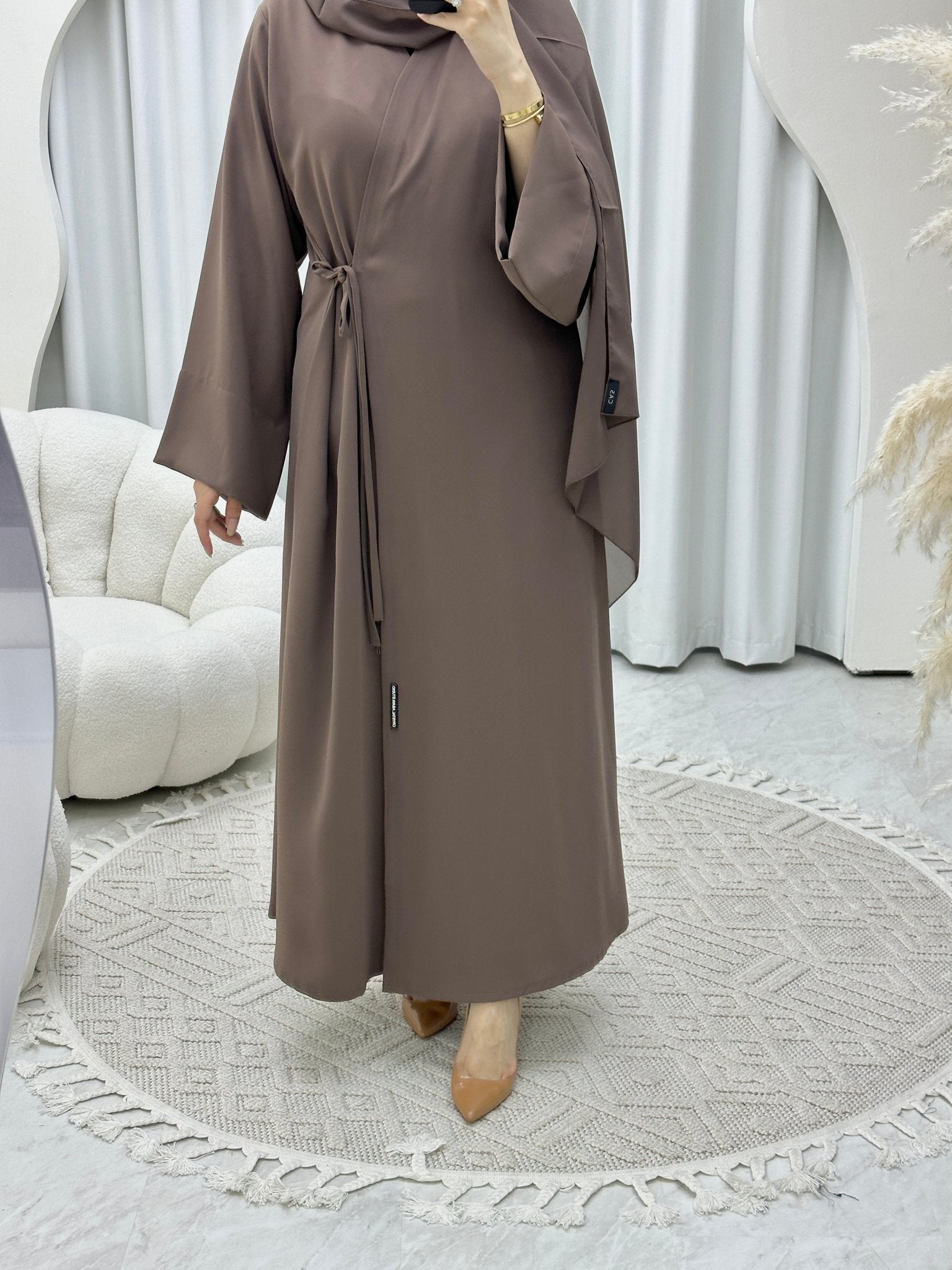 C Overlap TieKnot Brown Abaya